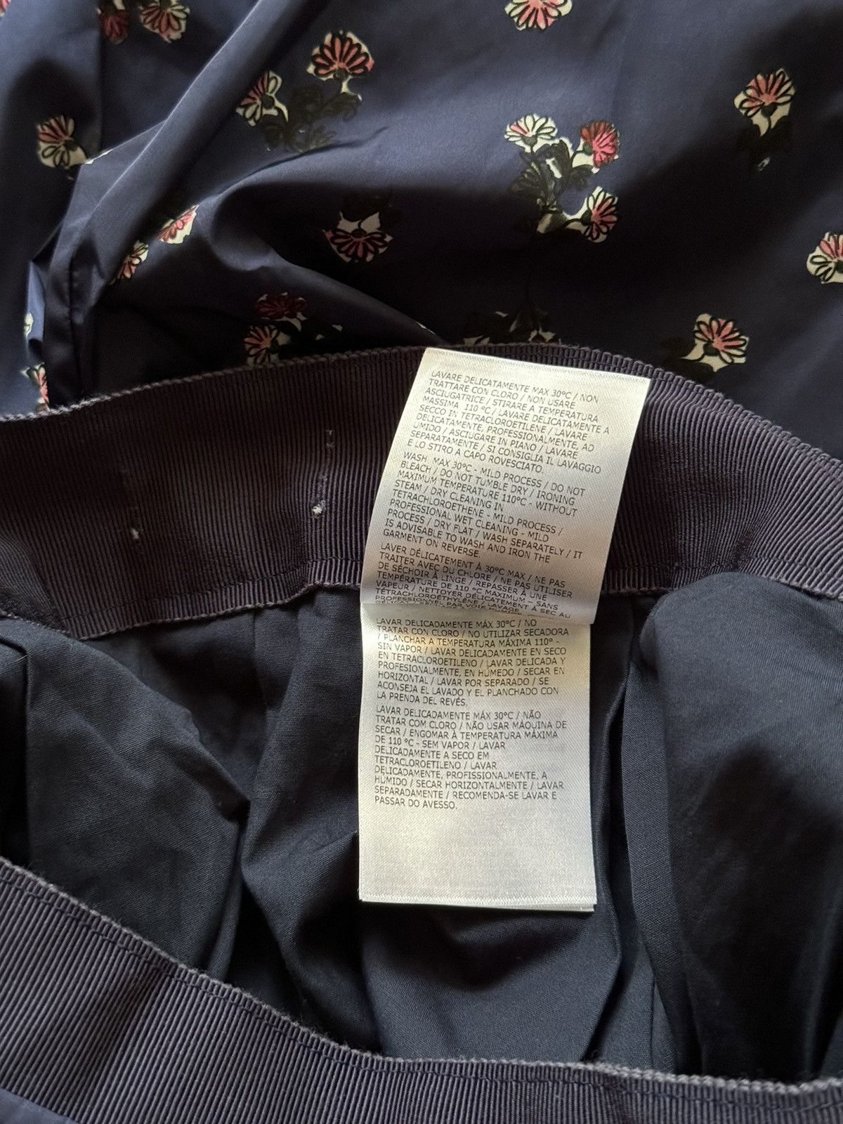 Designer × Moncler × Moncler Grenoble Moncler nylon floral pattern midi skirt Size 25" / US 0 / IT 36 - 9 Thumbnail