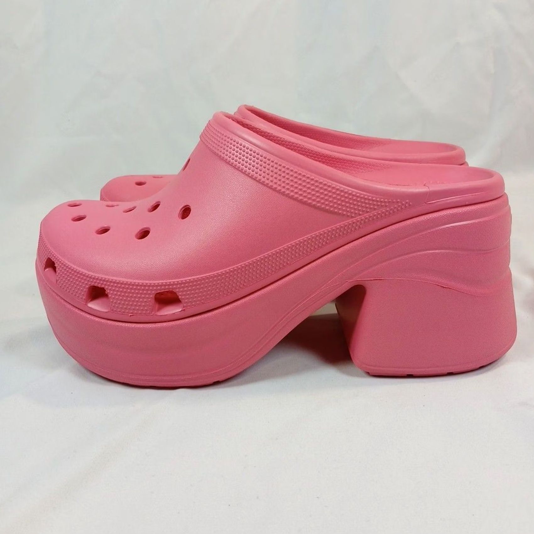 Crocs Crocs Mega Crush Platform Clogs Womens Size 11 Pink Size US 11 / IT 41 - 2 Thumbnail