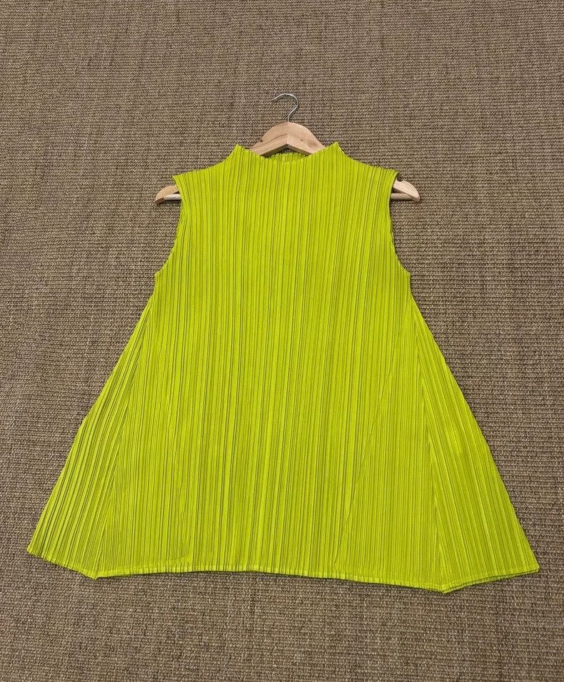 Issey Miyake Issey Miyake Pleats Please Sleeveless Top Size M / US 6-8 / IT 42-44 - 1 Thumbnail