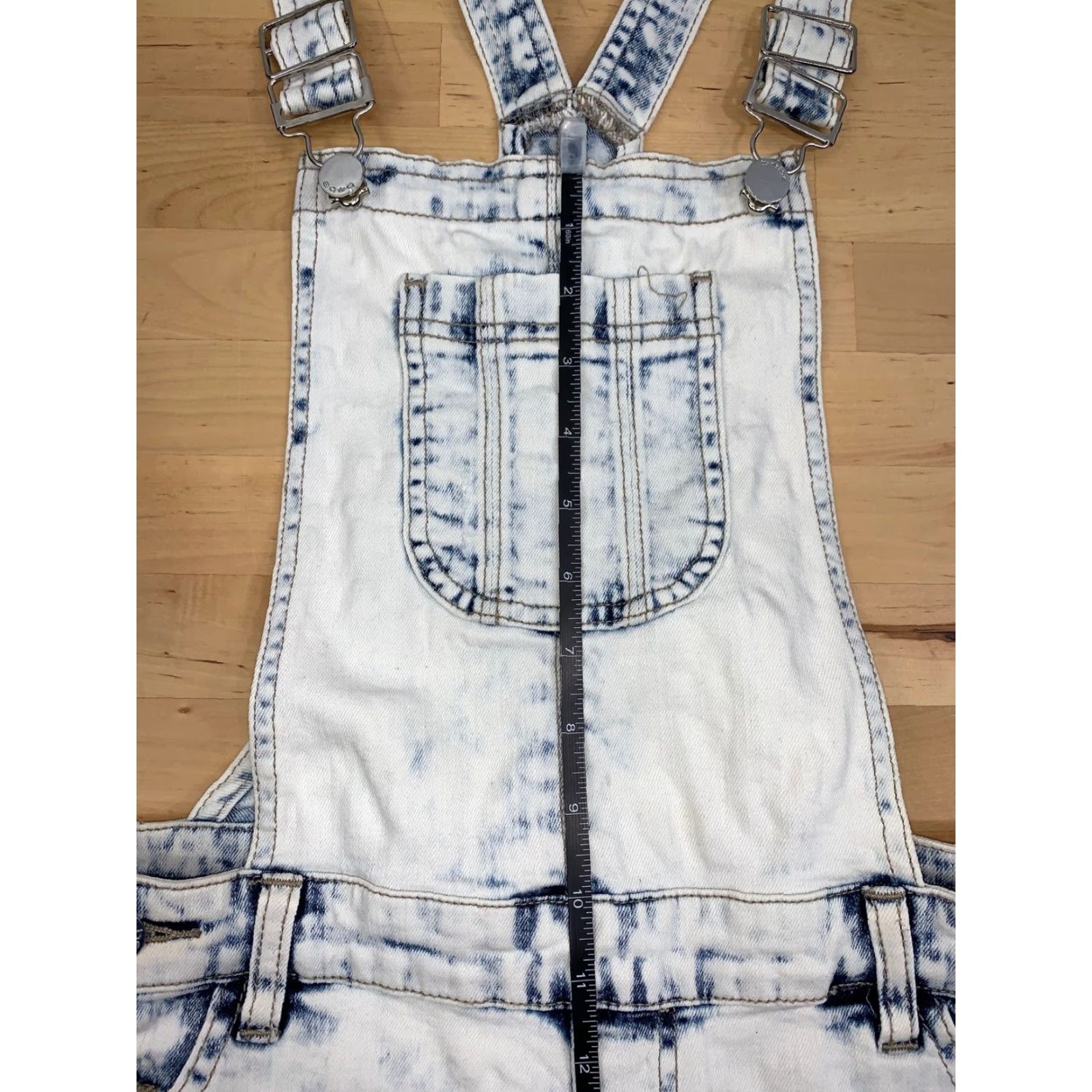 Bebe bebe Acid Wash White Blue Overall Shorts Size 24 90s Casual Regular Blue Boys Girls Mens Womens Teens 24 Size 42" / US 20 - 4 Thumbnail
