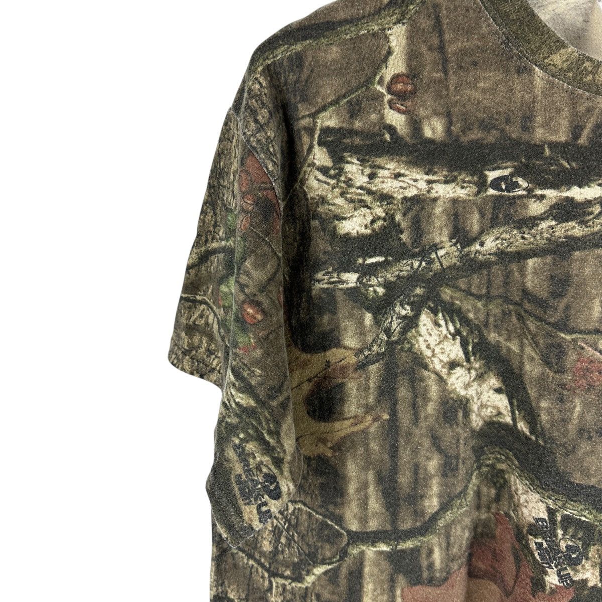 Mossy Oaks Mens Y2K Mossy Oak Infinity Green Camo Shirt Size US L / EU 52-54 / 3 - 4 Thumbnail