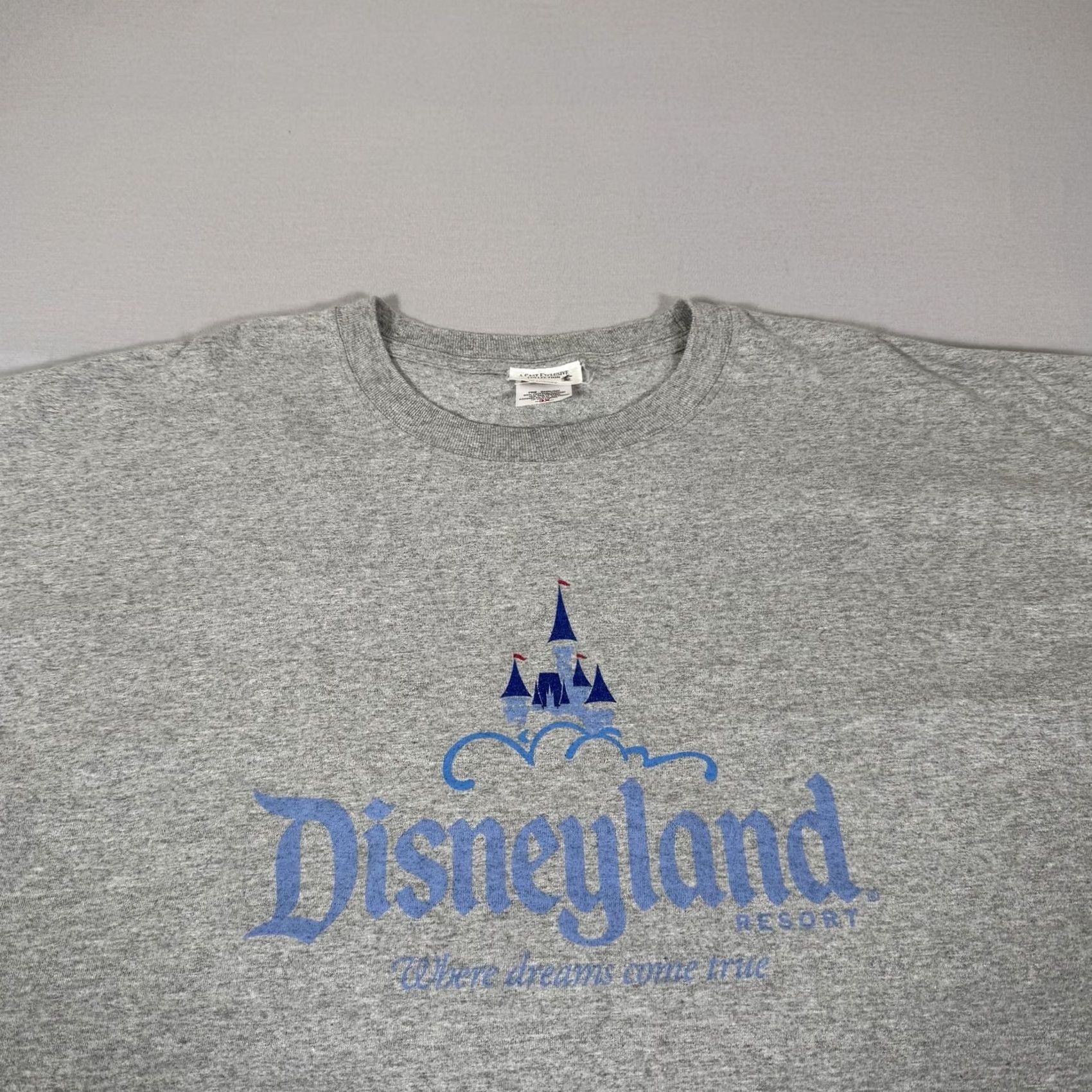 Disney VINTAGE Disney Shirt Mens 3XL Gray Disneyland Cast Exclusive Resort Employee Tee Size US XXL / EU 58 / 5 - 2 Thumbnail
