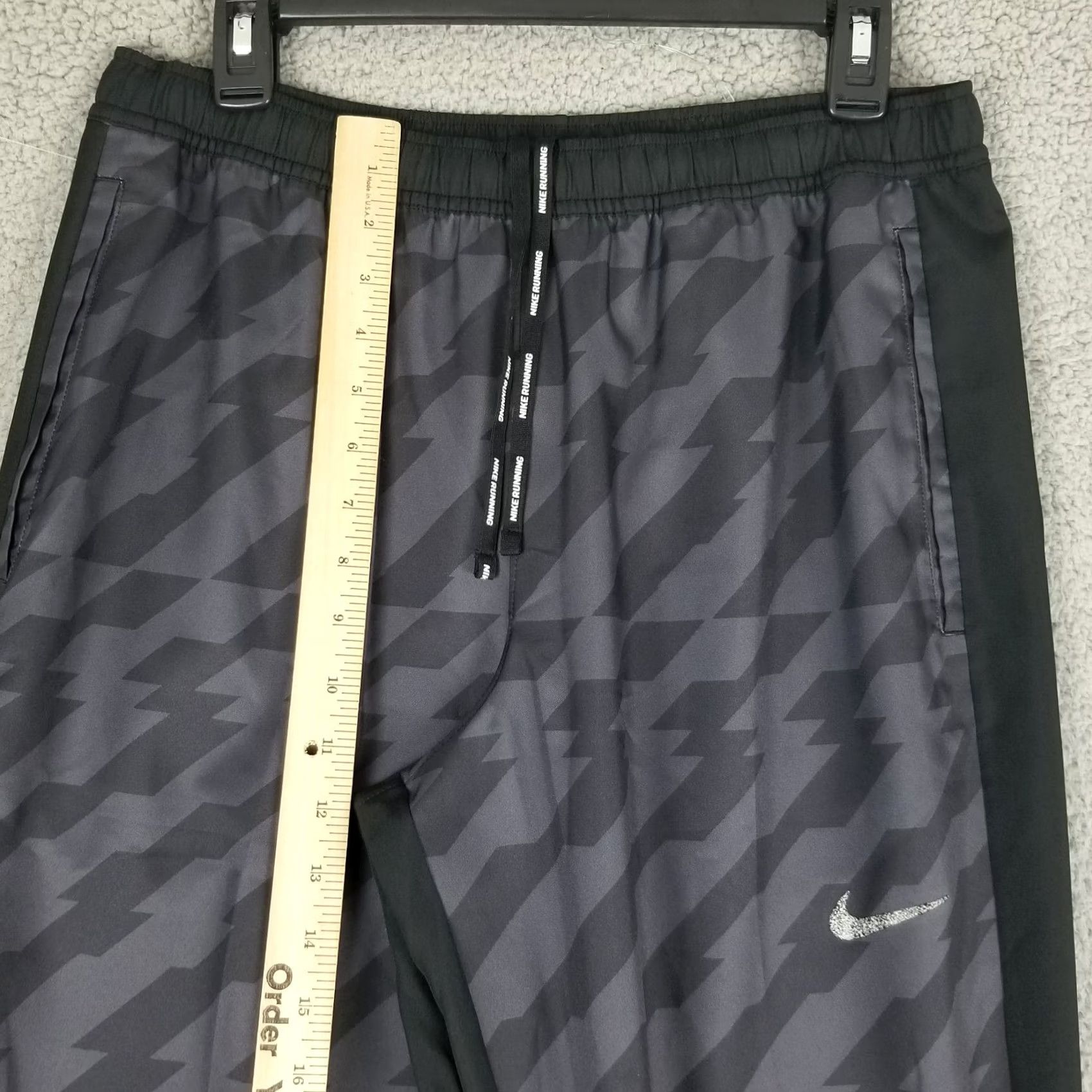 Nike Nike 1ST PROTO SAMPLE Running Pants Men M Anthracite Reflective Zip Pocket Swoosh NWOT Nike Elite Jogger activewear Modern Athletic Pants Mens Medium Size US 31 - 4 Thumbnail