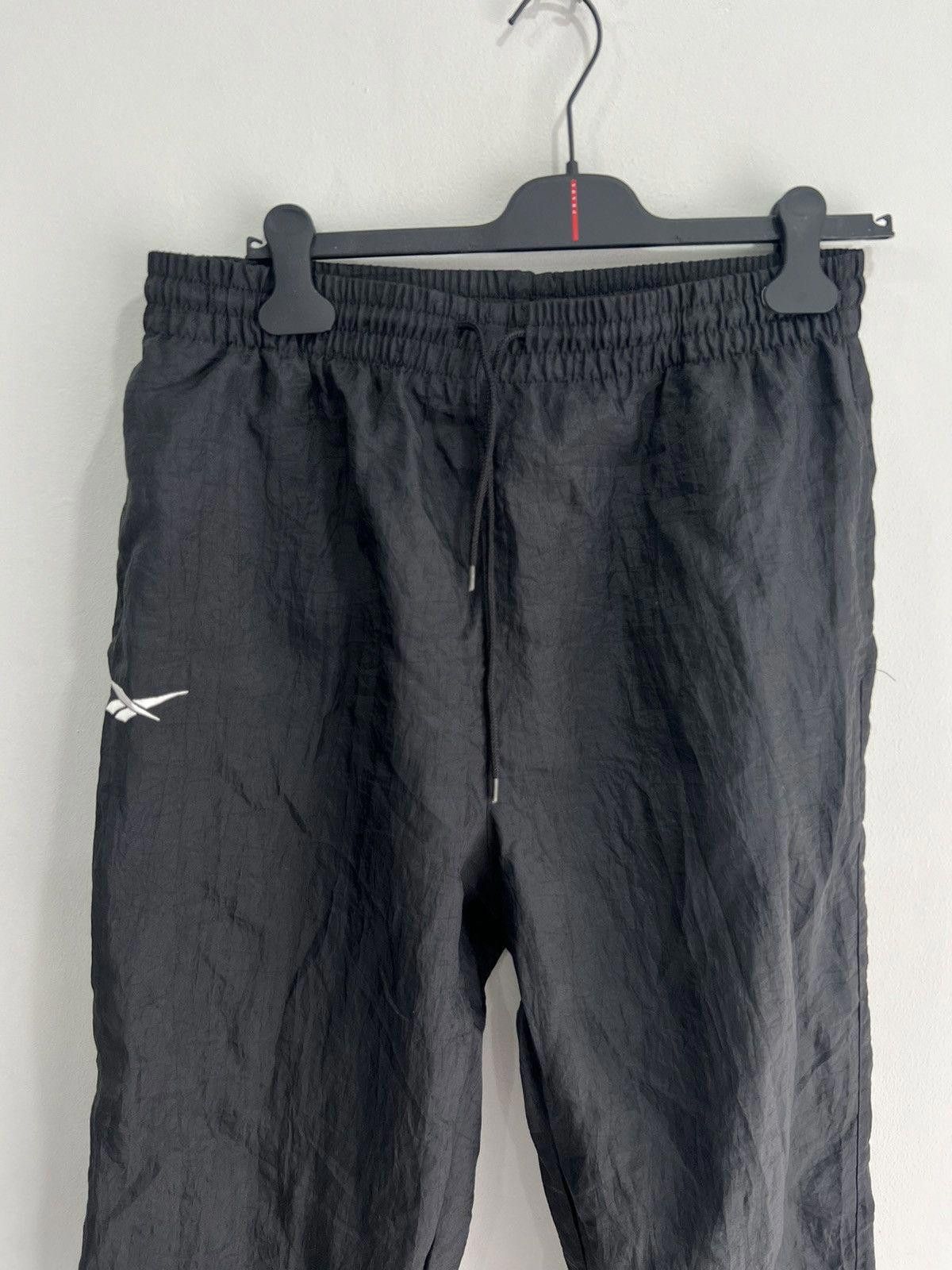 Vintage Vintage 90s Reebok Nylon Pants L Size US 34 / EU 50 - 4 Thumbnail
