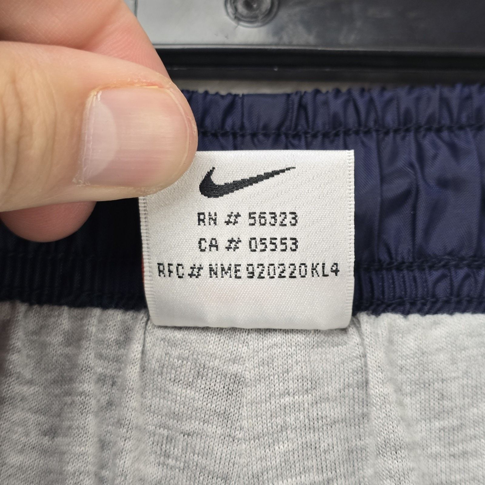 Nike Vintage Nike Windbreaker Track Pants Mens XL Blue Lined 90s Size US 34 / EU 50 - 7 Thumbnail