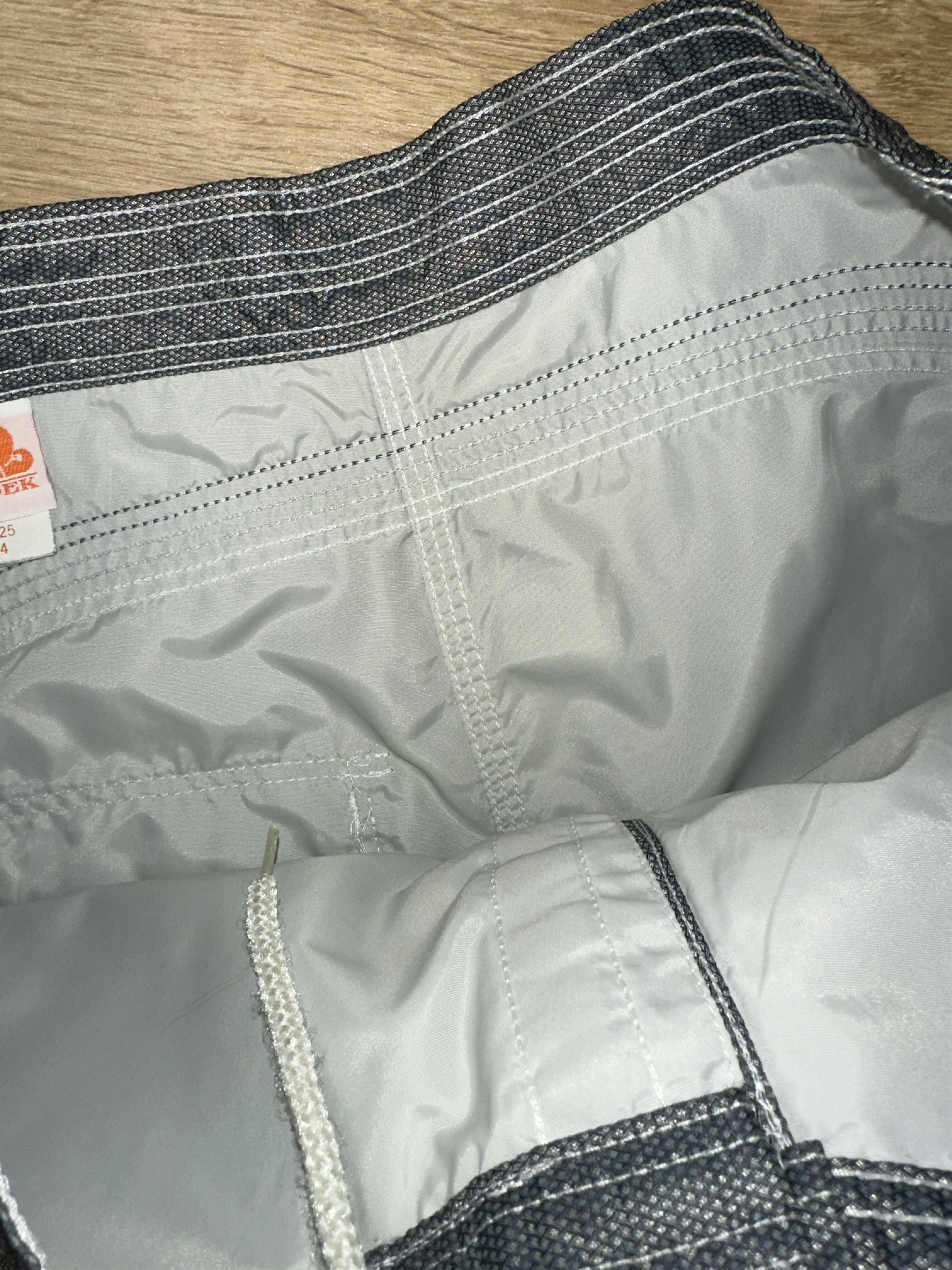 Sundek Rainbow 99-25 Sundek 34 USA Swim Shorts Size 34 Texture Knit Size US 34 / EU 50 - 8 Thumbnail