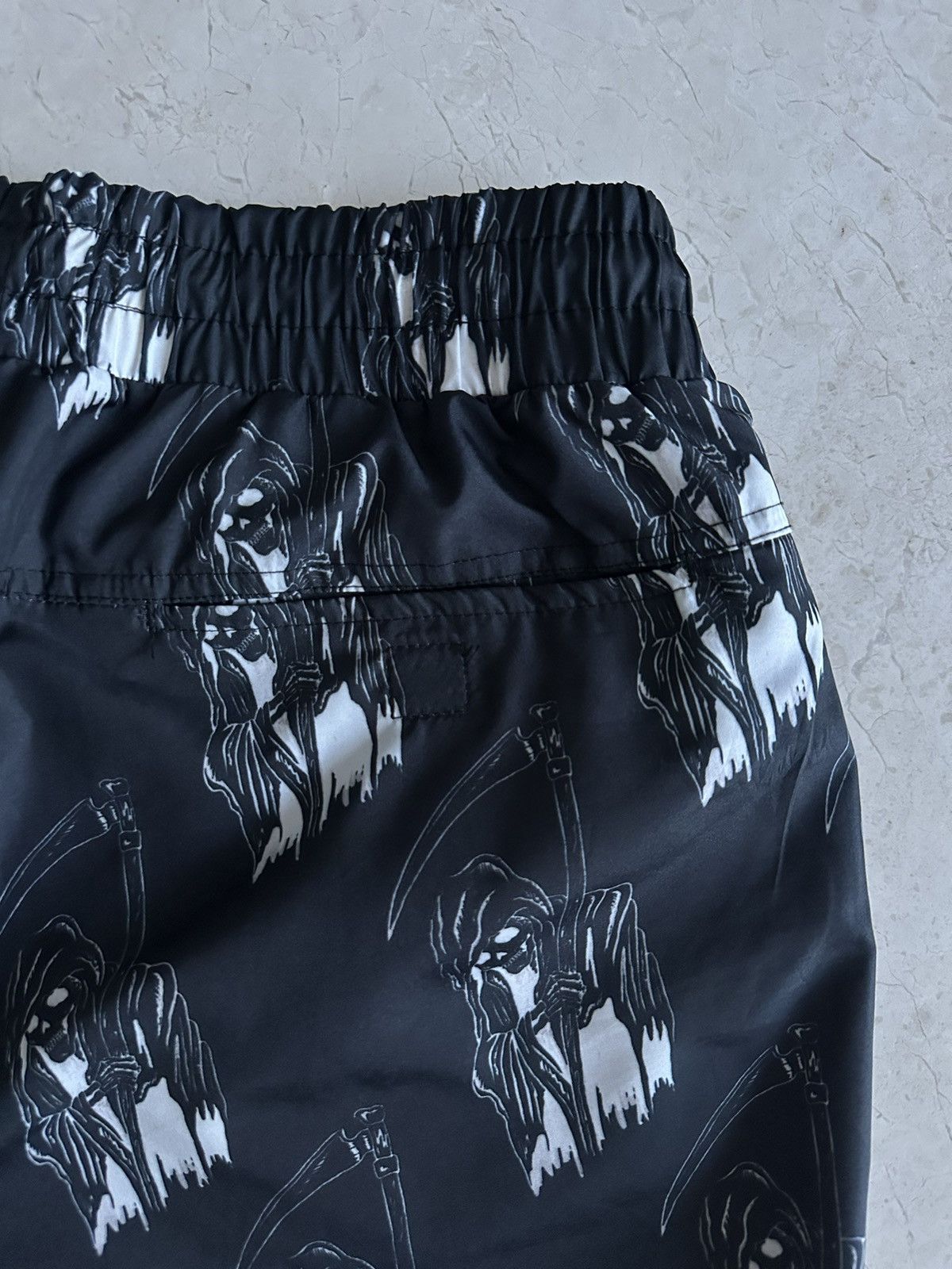 SSS World Corp Grim Reaper Shorts Size US 28 / EU 44 - 4 Thumbnail
