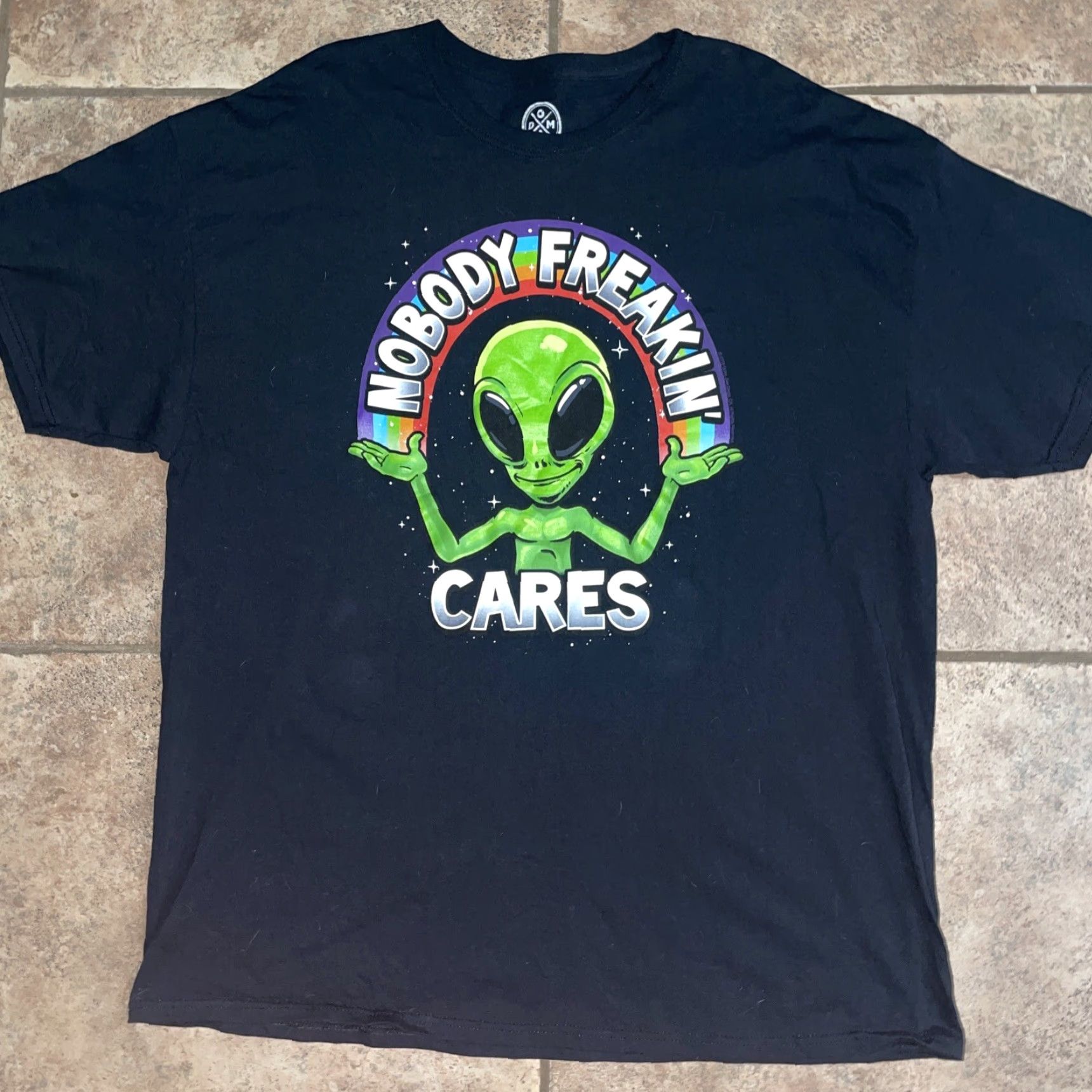 Vintage Alien Nobody Freakin Cares T-Shirt Mens XXL Black Size US XXL / EU 58 / 5 - 2 Thumbnail