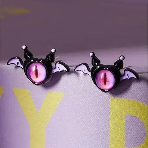 Vintage Bat Eye Stud Earrings Size ONE SIZE - 2 Thumbnail