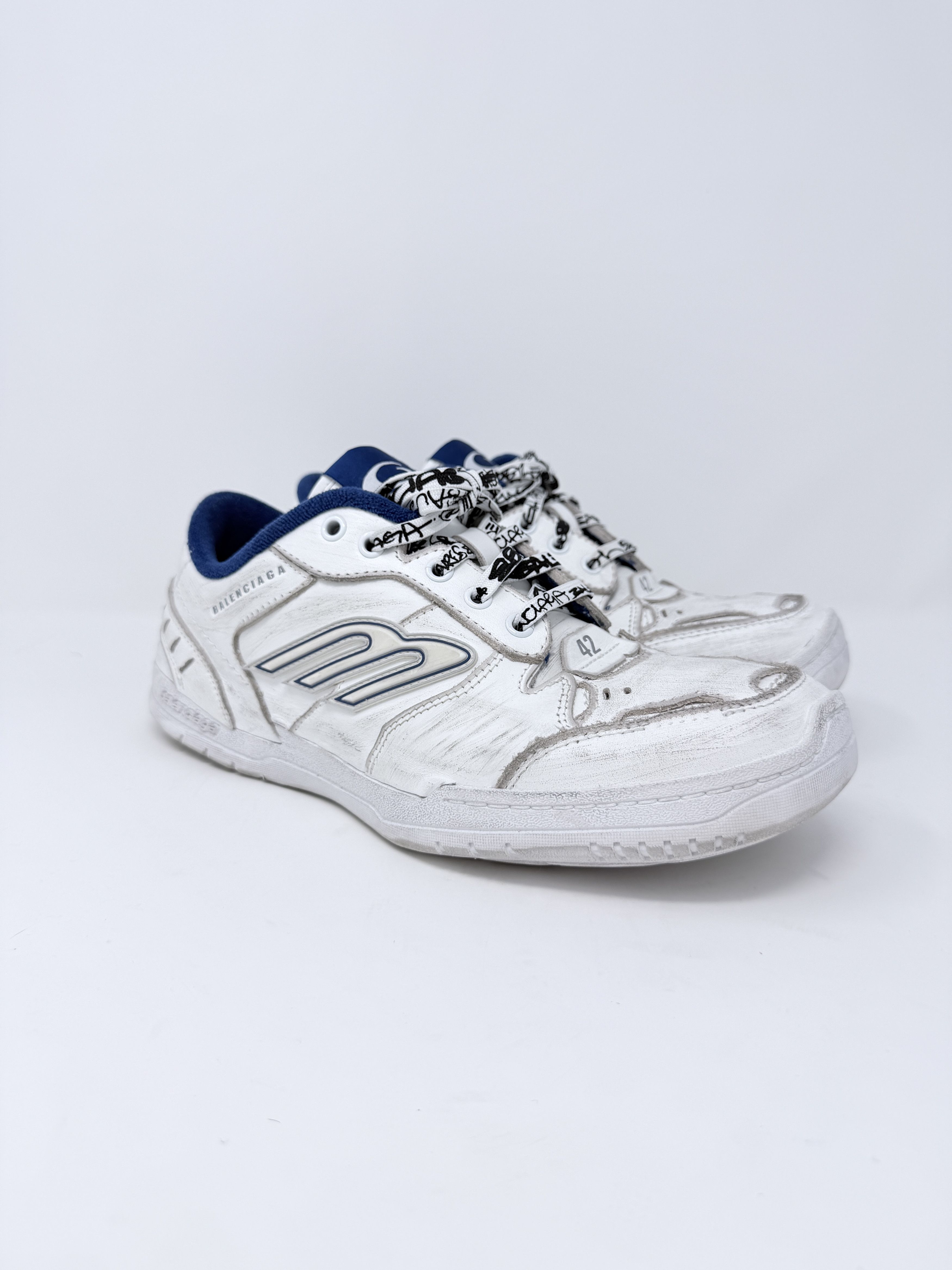 Balenciaga Balenciaga Hampton Sneaker White Blue Distressed Size US 9 / EU 42 - 1 Thumbnail