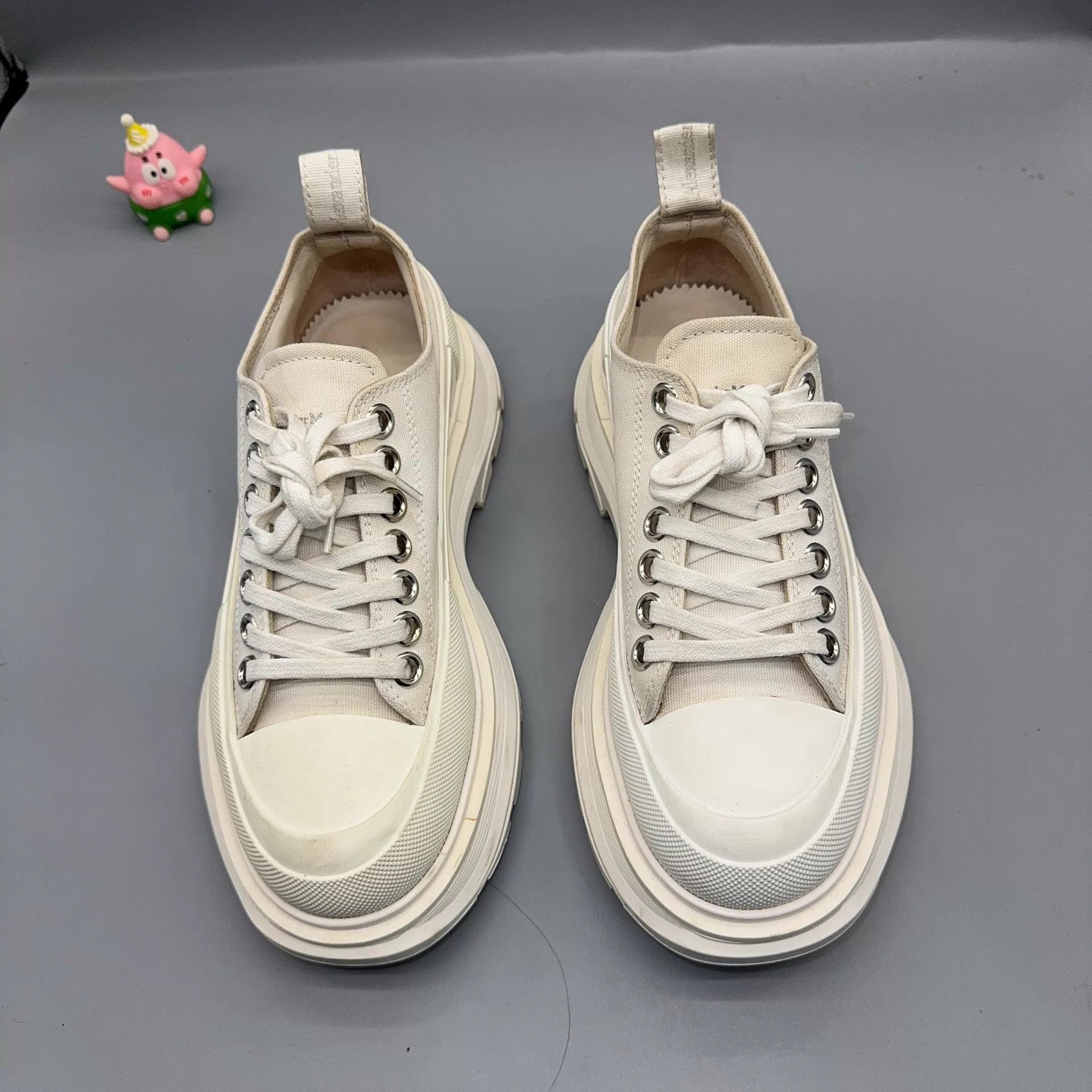 Alexander McQueen Alexander McQueen Tread Slick White Canvas Sneaker 36.5 Size US 6 / IT 36 - 2 Thumbnail