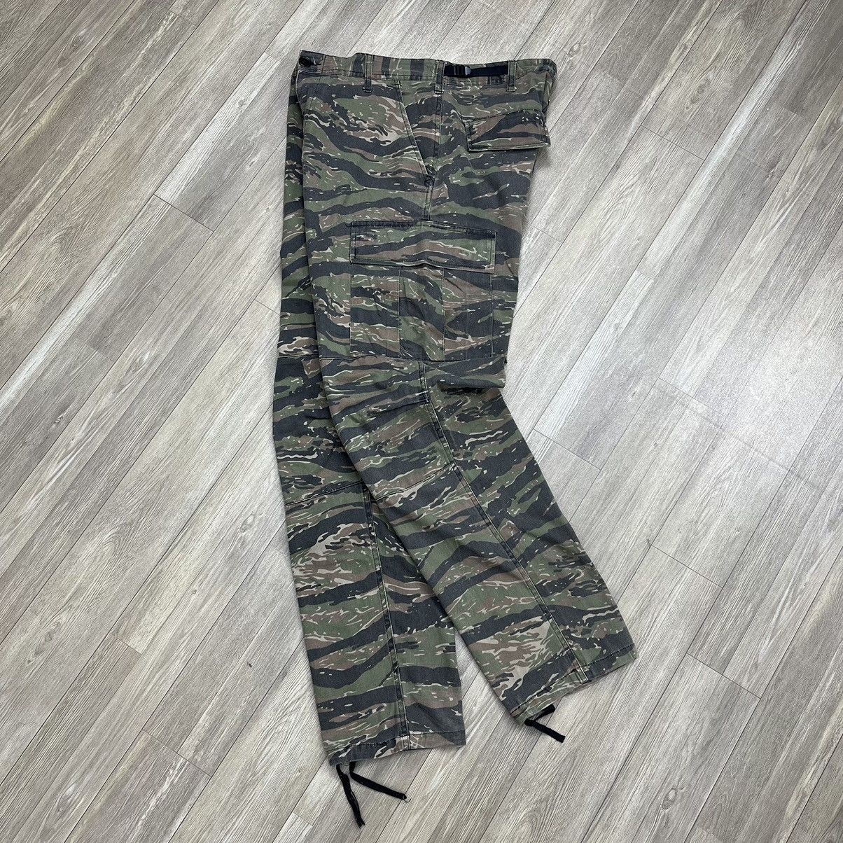 Vintage Vintage Rotcho BDU Camouflage Tiger Stripe Cargo Pants Size US 33 - 1 Thumbnail