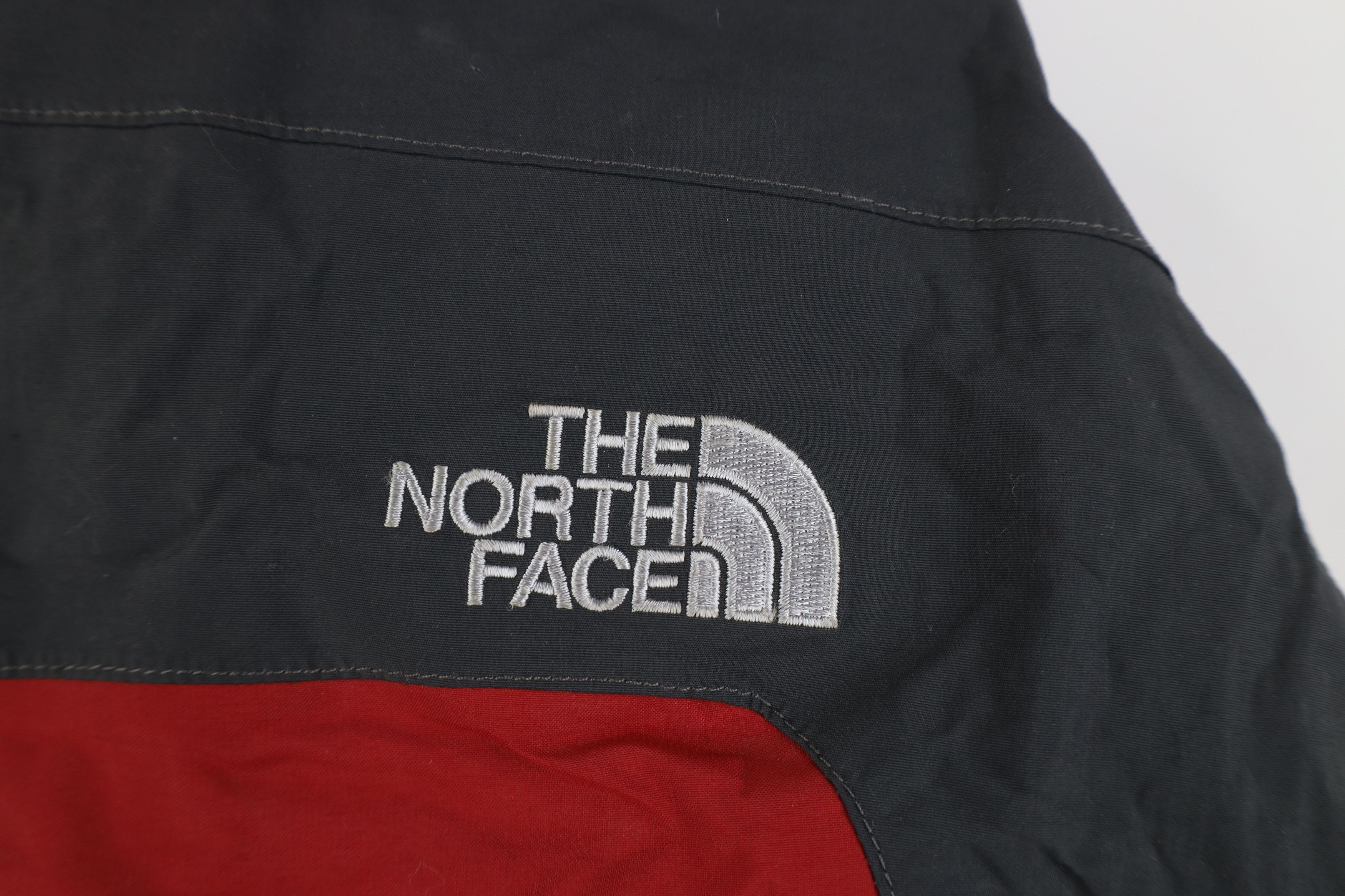 The North Face Vintage Y2K The North Face HyVent Waterproof Jacket Red Size US L / EU 52-54 / 3 - 12 Thumbnail