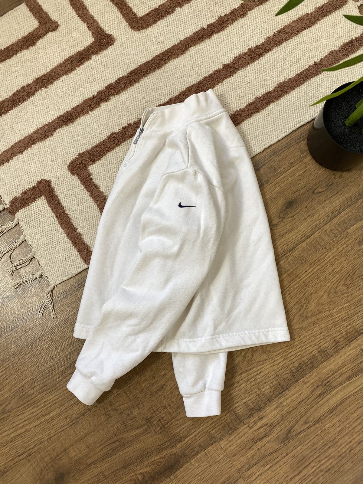 Nike 1990s CROPPED NIKE SWEATSHIRT MINI SWOOSH Size M / US 6-8 / IT 42-44 - 1 Thumbnail