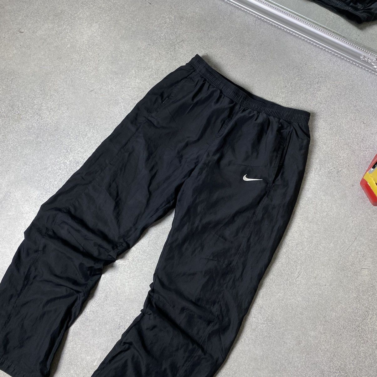 Nike Vintage Nike Track Pants Y2K Nylon Size US 32 / EU 48 - 3 Thumbnail