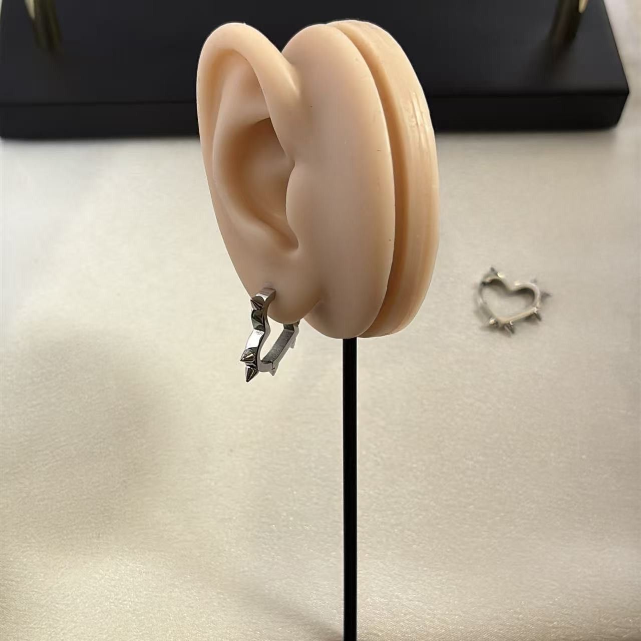 Other Spike Heart Stud Earrings for Men Women Punk Hip Hop Unisex Size ONE SIZE - 8 Thumbnail