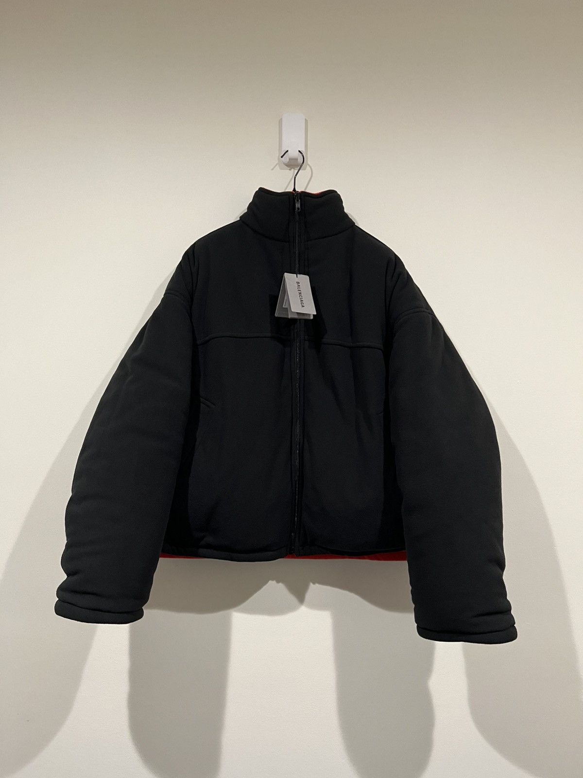 2023 Reversible Puffer Fleece Jacket in Black/Red (5)