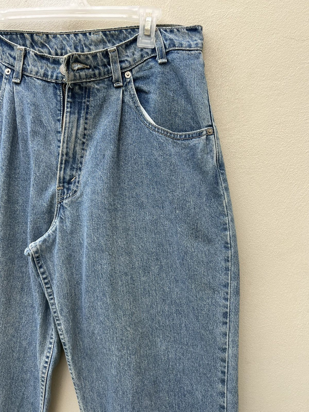 Levi's Vintage 1992 Levi’s L2 Light Blue Denim Baggy Fit Jeans Size US 33 - 12 Thumbnail