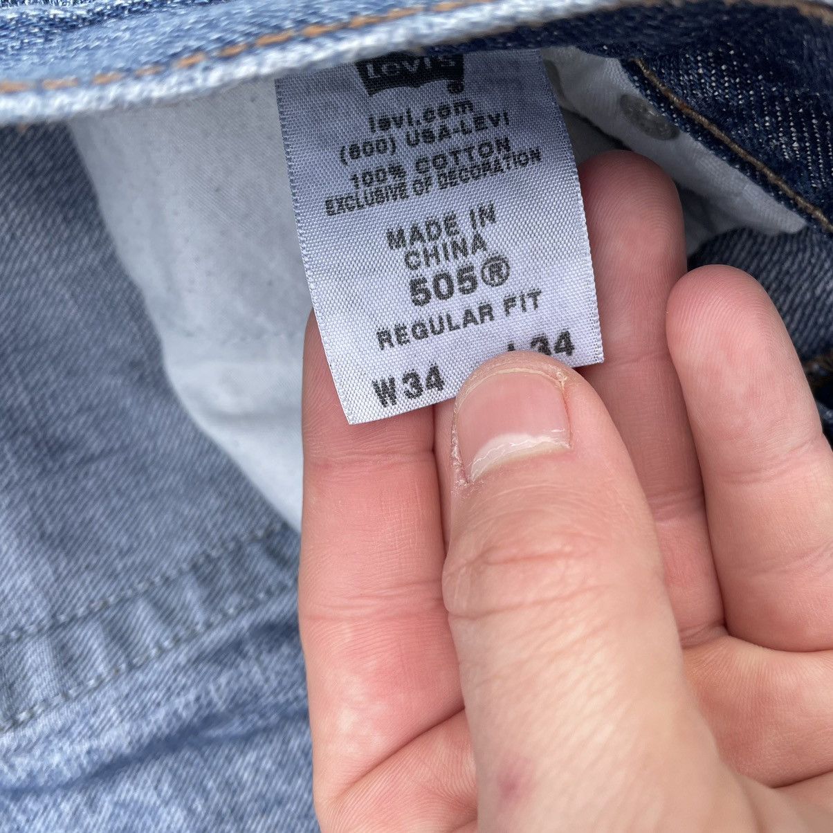 Levi's × Vintage Vintage Levi’s 505 Jeans W34xL34 Fitted Style USA 90s Size US 34 / EU 50 - 10 Thumbnail