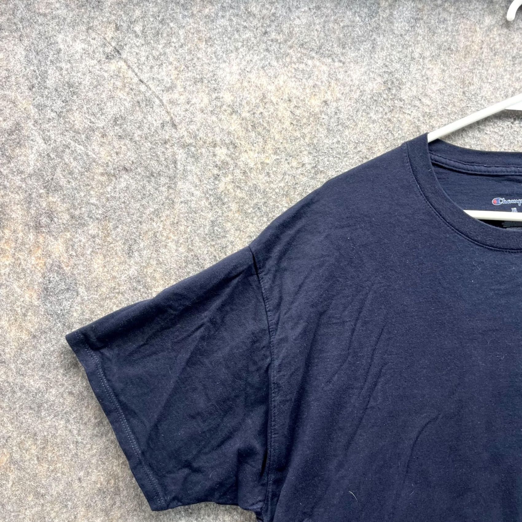 Champion VINTAGE Champion Shirt Men XL Adult Blue Navy CottonCrew Neck Short Sleeve Logo All Seasons 90s? Size US XL / EU 56 / 4 - 3 Thumbnail