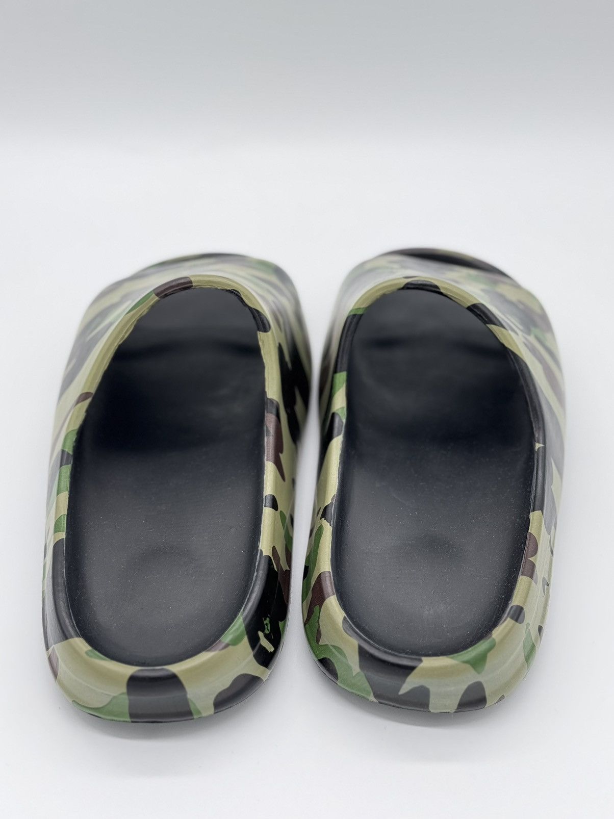 Bape Bape 1st camo slides green camo Size US 10 / EU 43 - 3 Thumbnail
