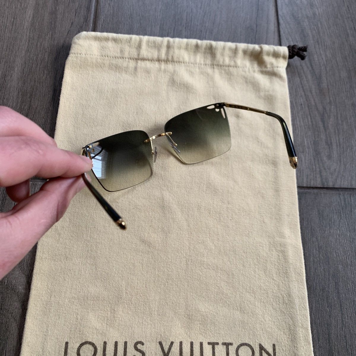 Louis Vuitton Louis Vuitton LV Monogram Gradient Z0589U Womens Sunglasses Size ONE SIZE - 10 Thumbnail