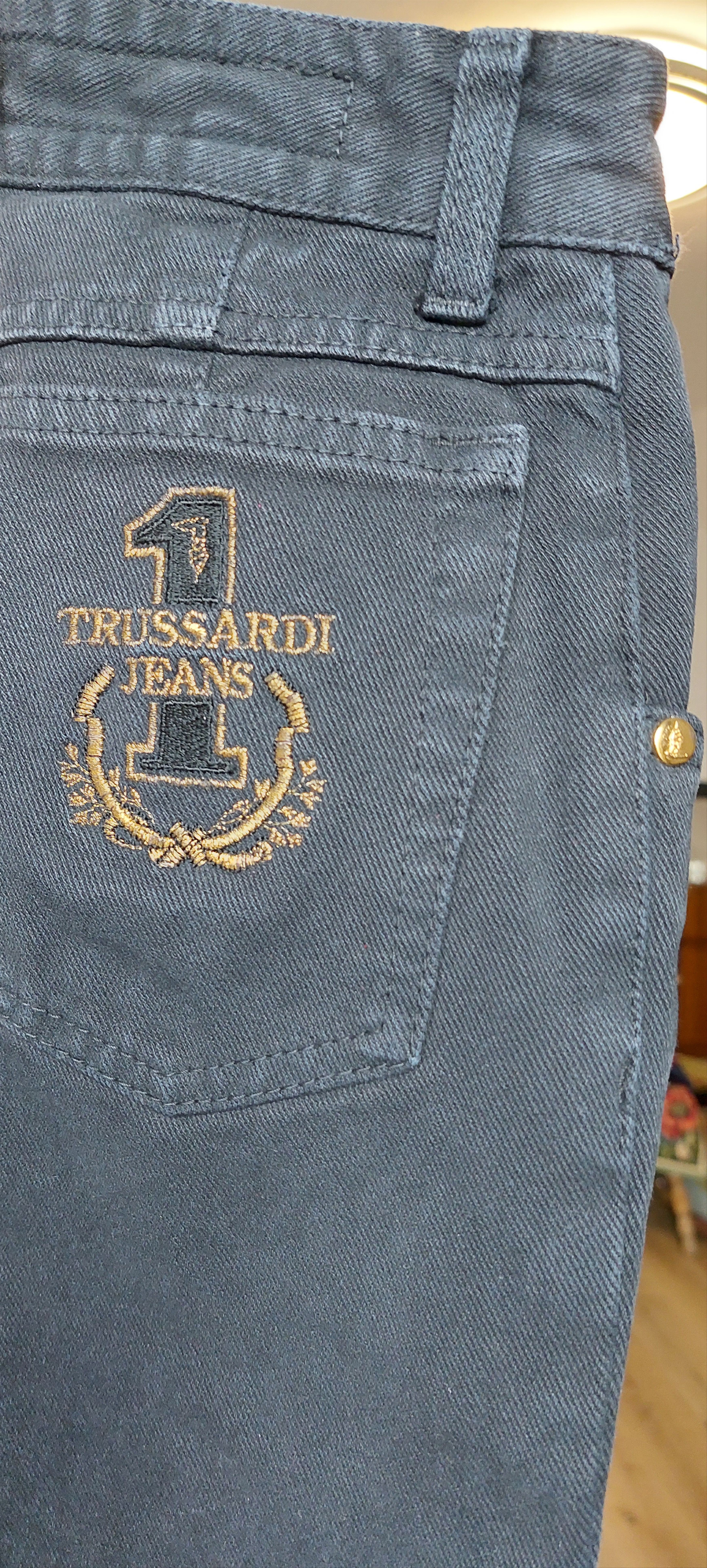 Trussardi Banana Fit Jeans – W29 (Small Fit)