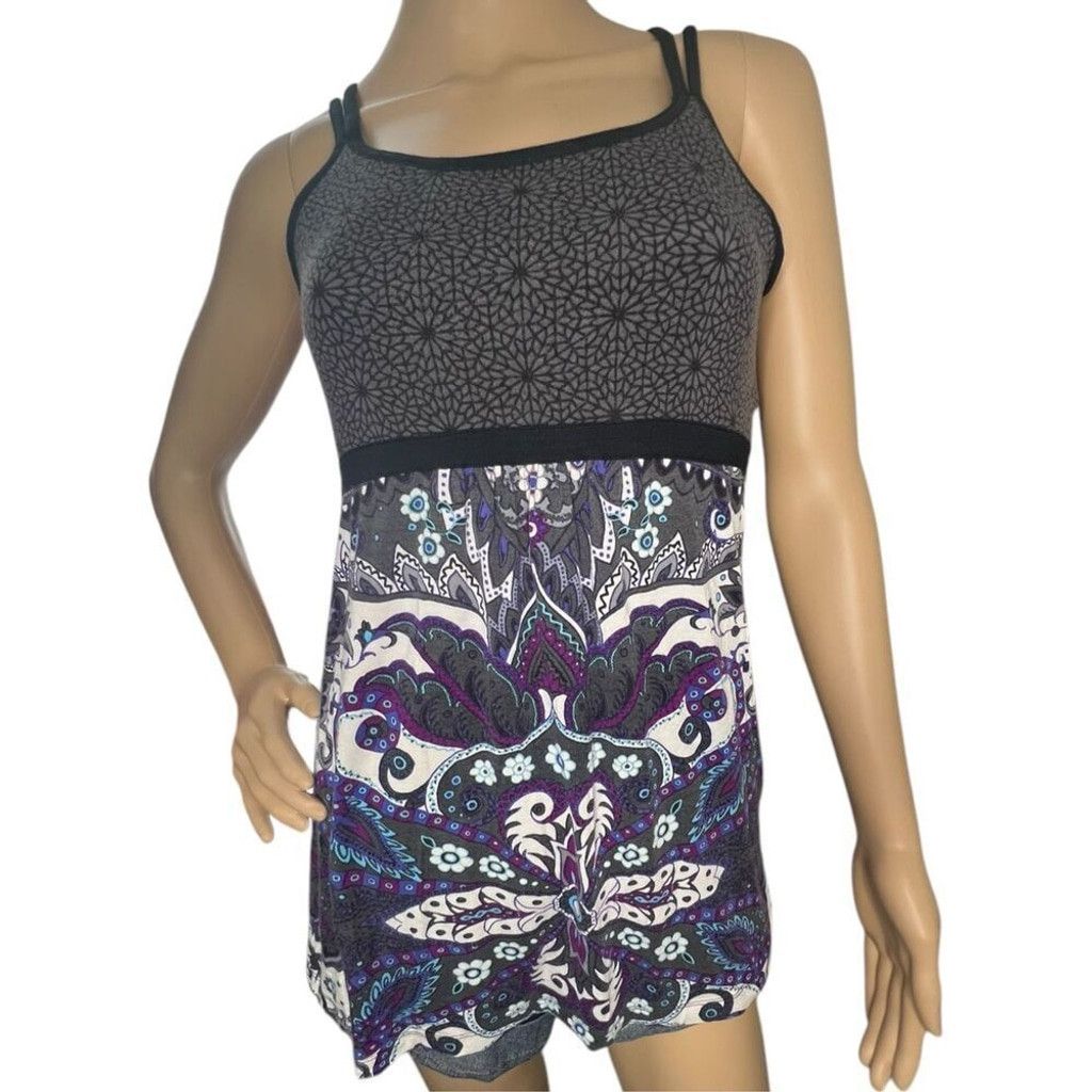 Athleta Athleta Boho Athletic Stretchy Tank Top With Built In Bra Size L / US 10 / IT 46 - 1 Thumbnail