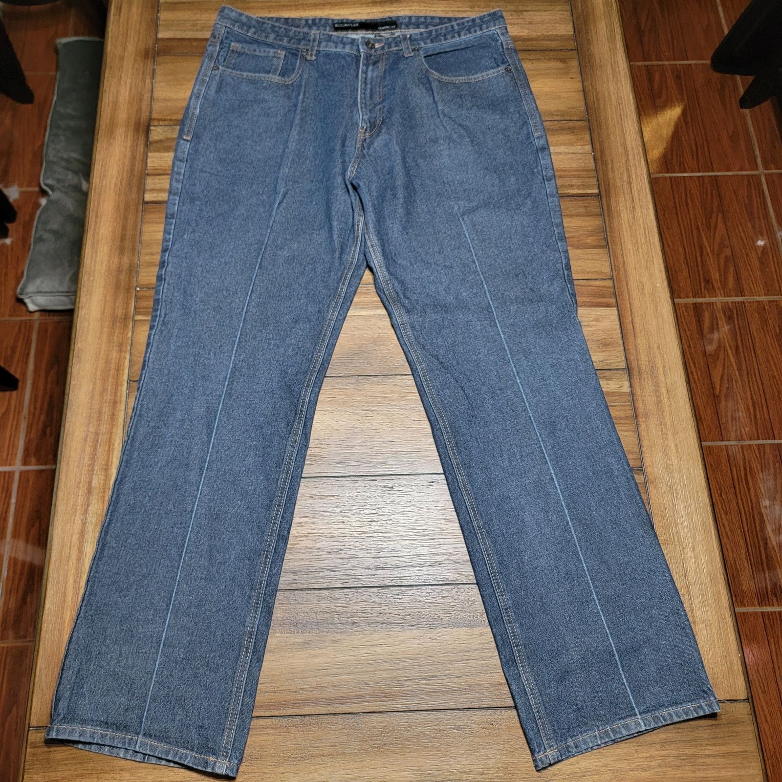 Rocawear Rocawear Dark Wash Denim Classic Fit Jeans - Size W38 Size 33" - 1 Thumbnail
