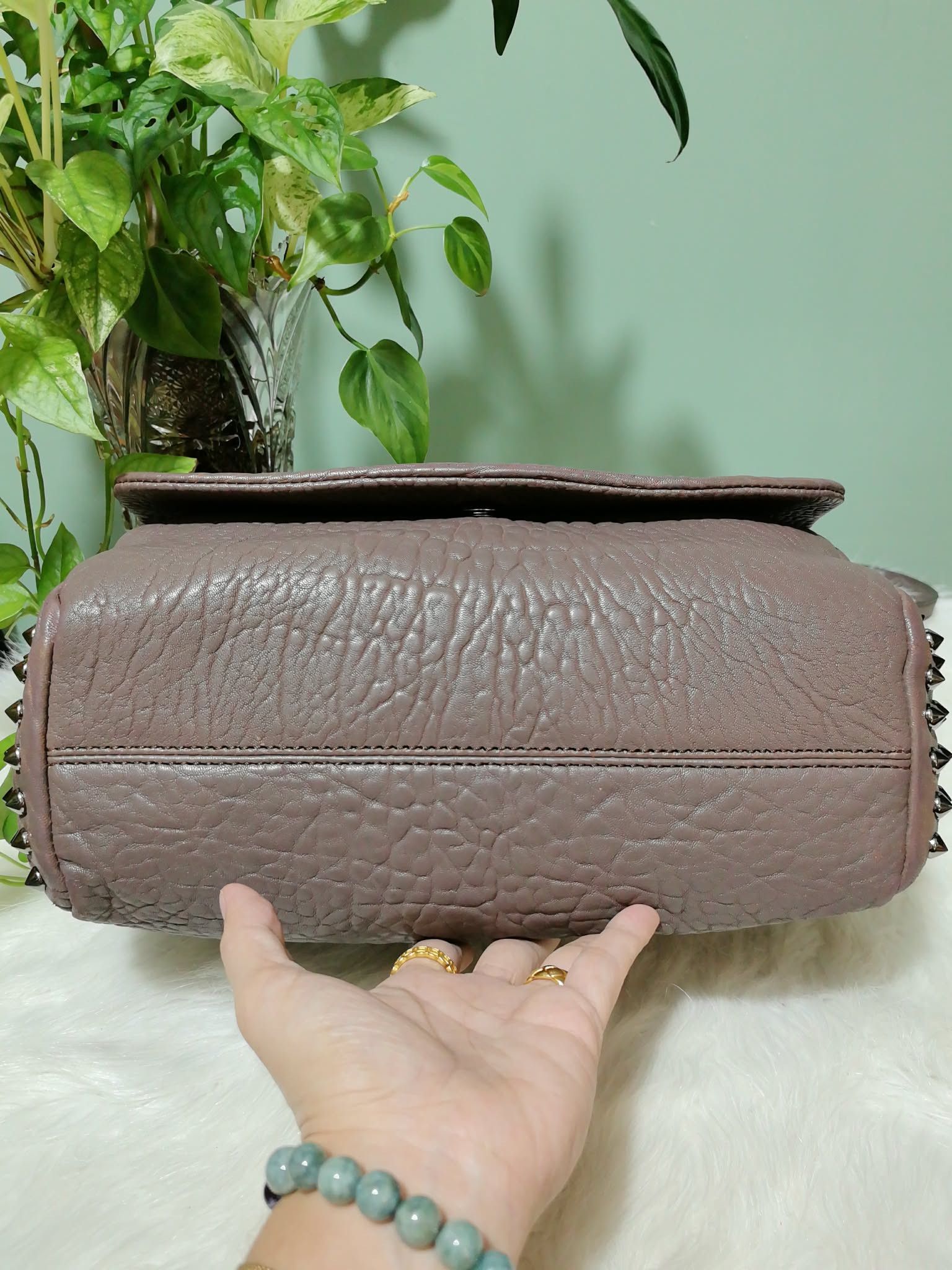 MCM MCM 2way leather flapbag taupe leather Size ONE SIZE - 9 Thumbnail