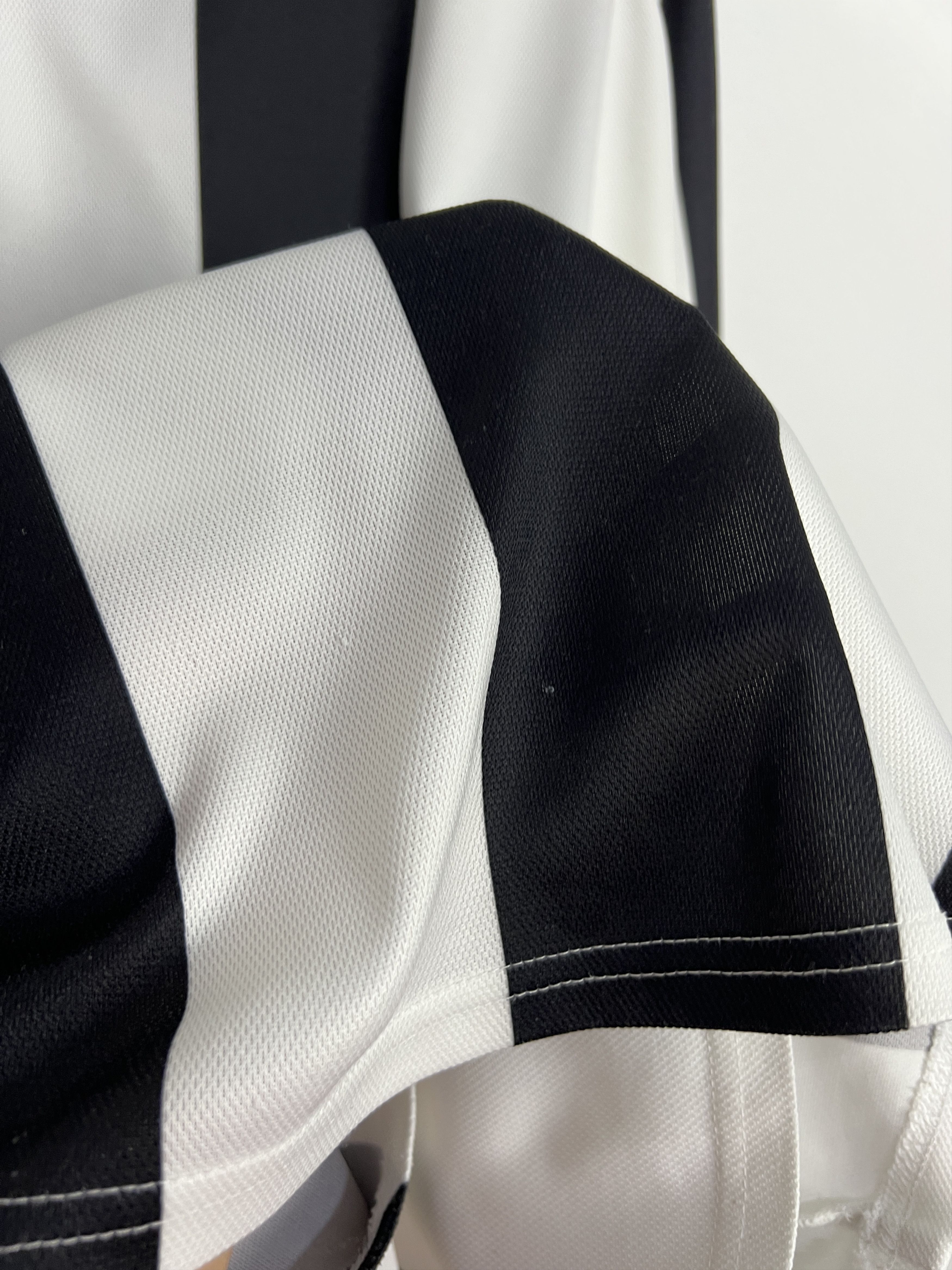 Nike Landskrona BoIS Home football shirt Soccer Jersey Trikot Size US XL / EU 56 / 4 - 9 Thumbnail