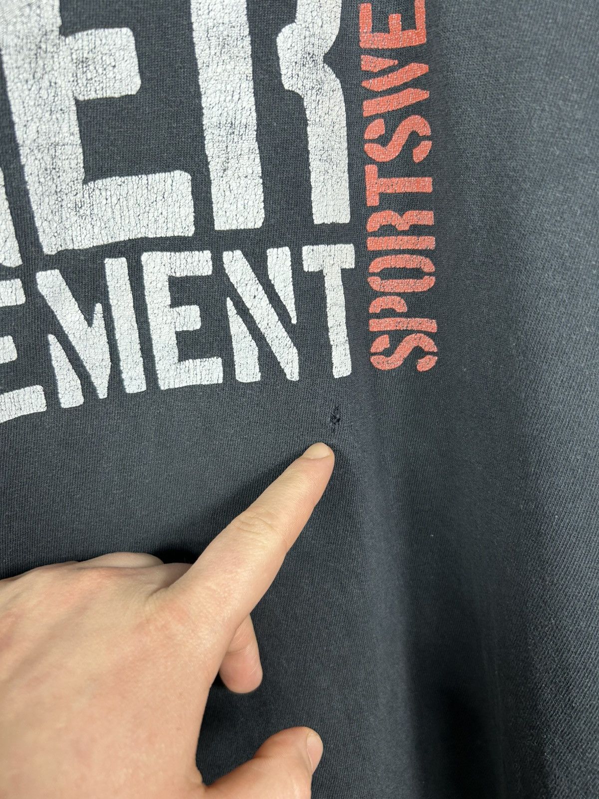 Band Tees Vintage Anger Management The Gym Is My Bitch Distressed Tee Size US XXL / EU 58 / 5 - 9 Thumbnail