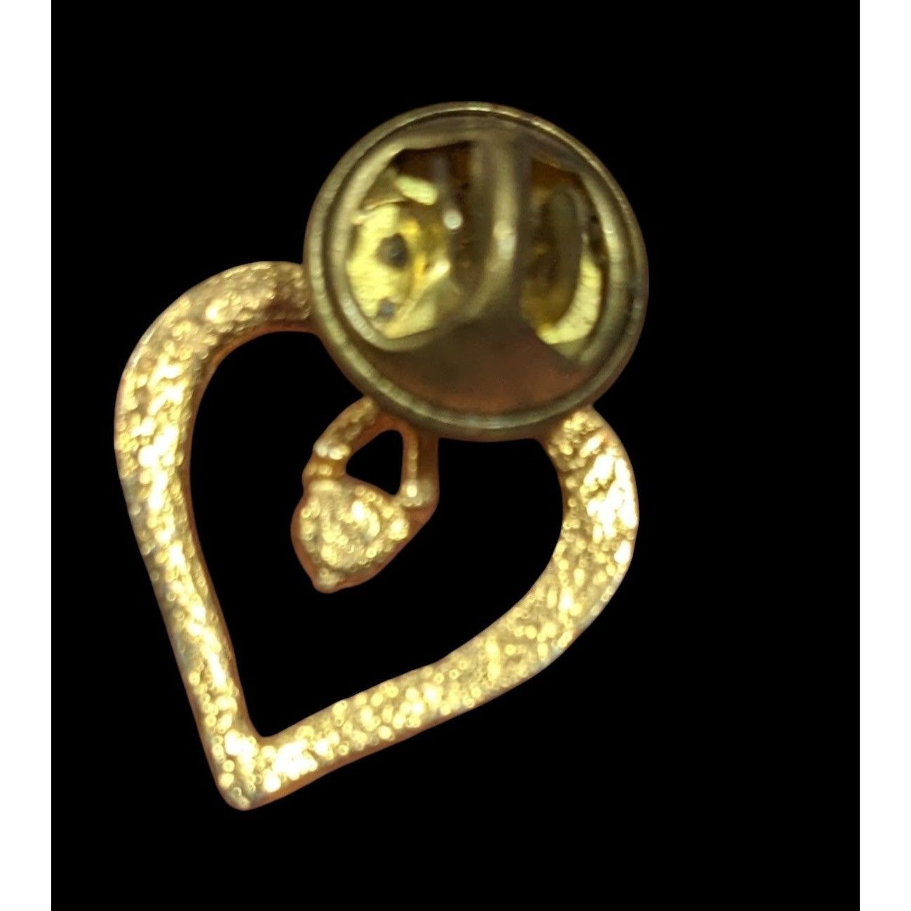Other Vintage Coquette Open Heart Gold Tone Lapel Pin With Red Gem Size ONE SIZE - 5 Thumbnail