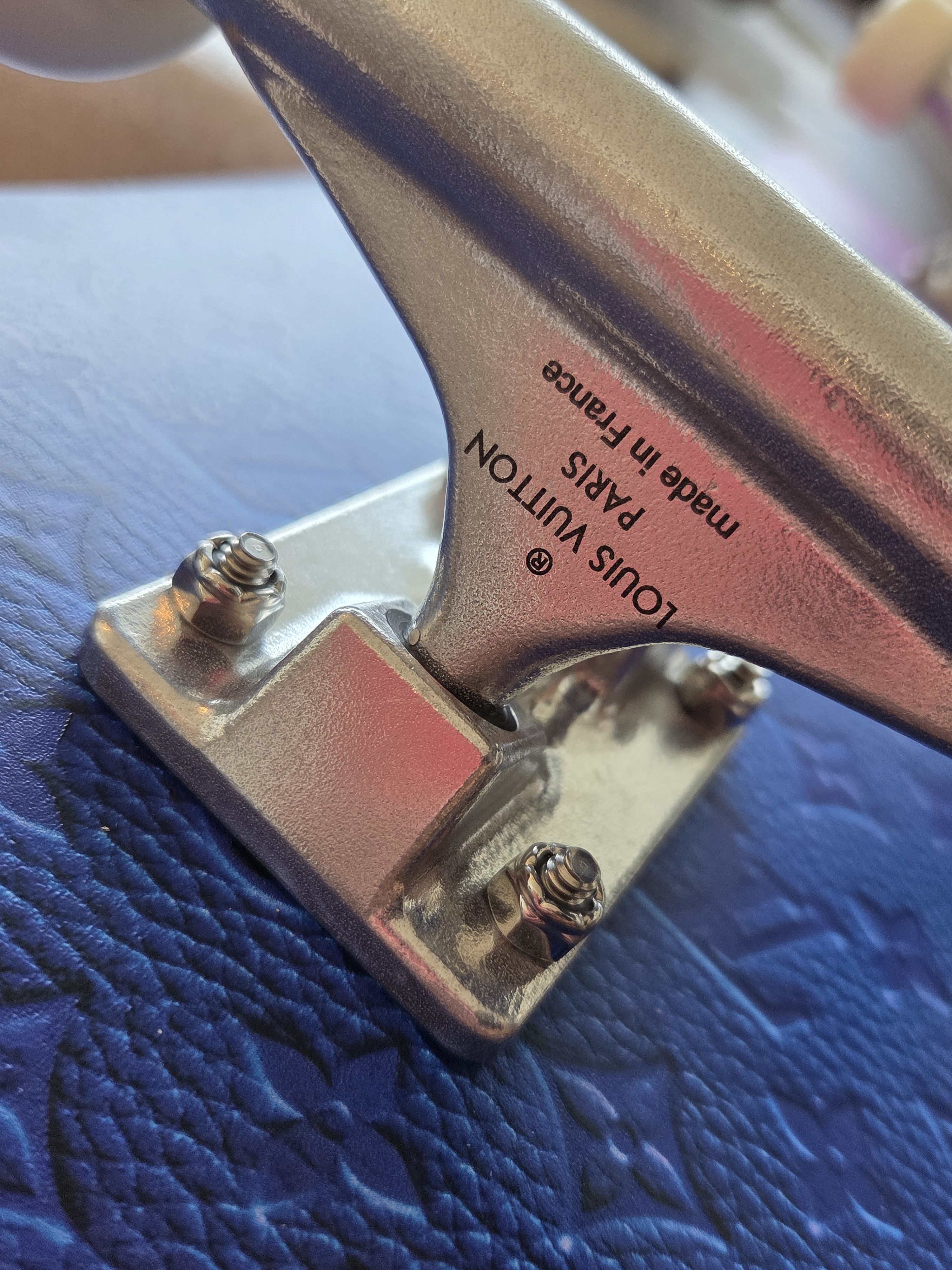 Louis Vuitton NIB Louis Vuitton illusion logo pink blue skateboard 🛹 Size ONE SIZE - 8 Thumbnail