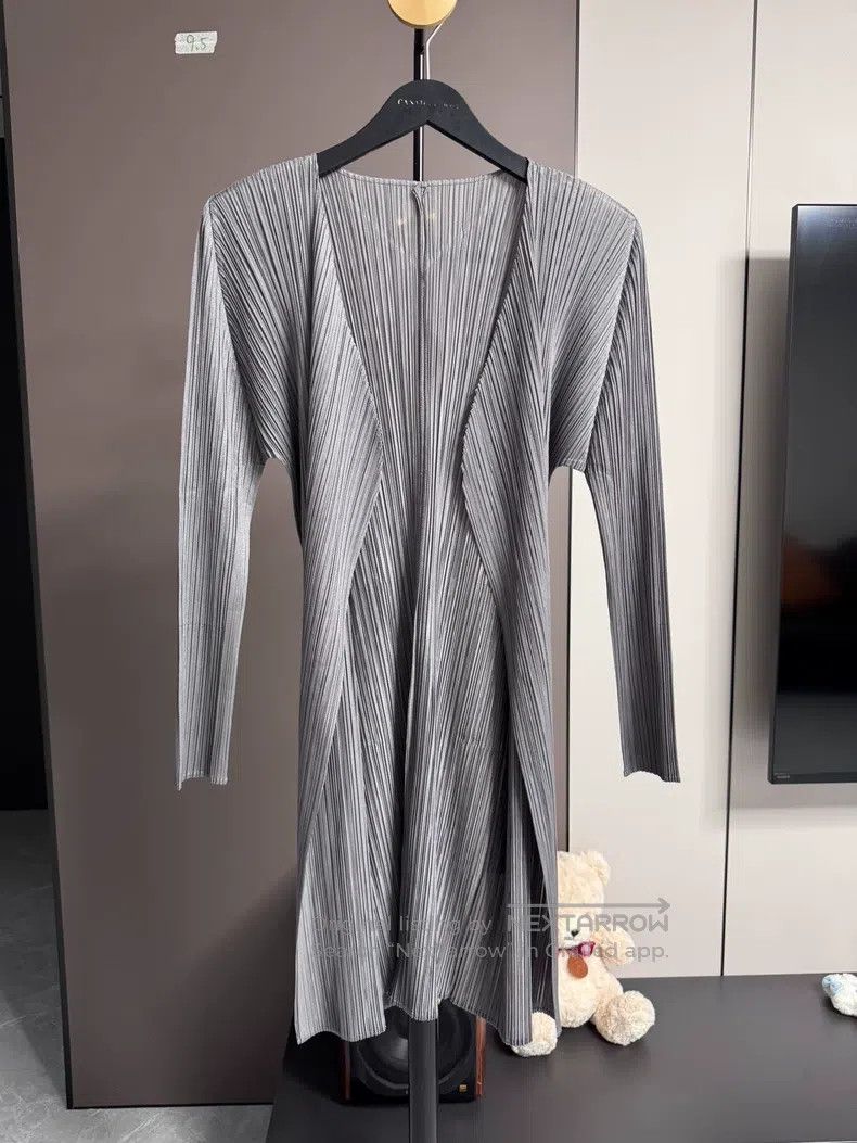 Issey Miyake Issey Miyake Mid-length Dark Gray Coat Size M / US 6-8 / IT 42-44 - 1 Thumbnail