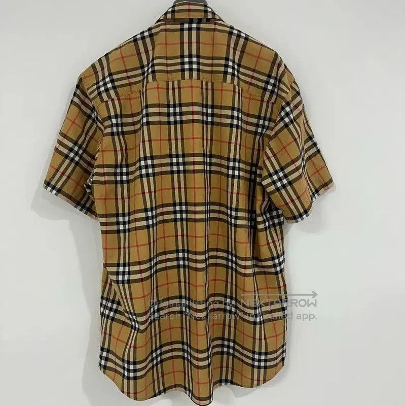 Burberry Burberry Khaki Plaid Short Sleeve Shirt. Size US L / EU 52-54 / 3 - 2 Thumbnail