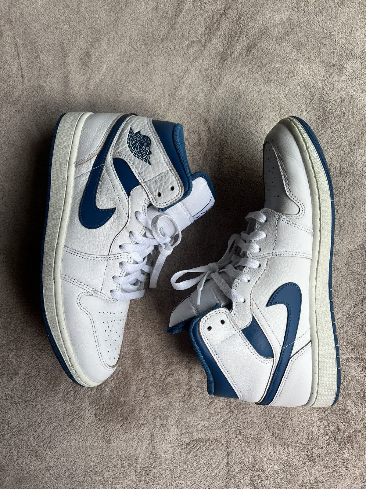 Jordan Brand × Nike Jordan 1 Mid SE Industrial Blue Size US 10 / EU 43 - 2 Thumbnail