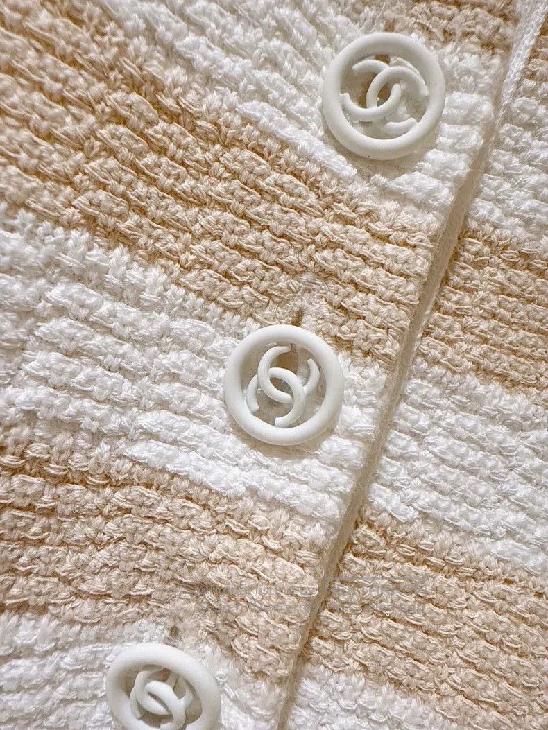 Chanel Chanel 19P Spring and Summer Preview Beige Striped Vest Dr Size XS / US 0-2 / IT 36-38 - 5 Thumbnail