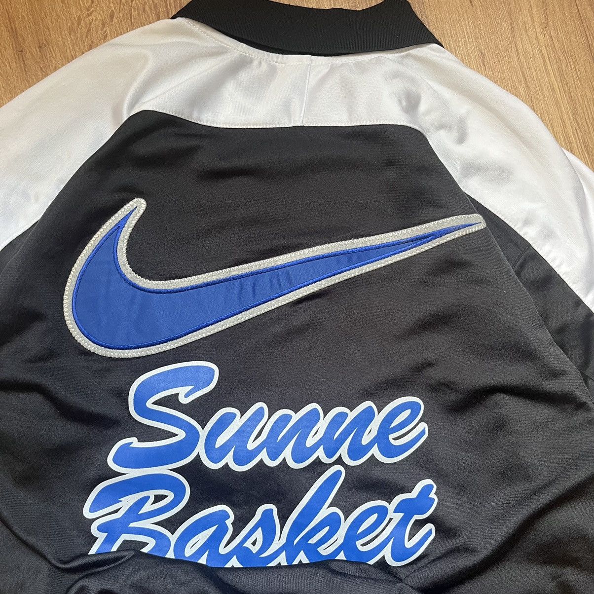 Nike × Vintage Nike vintage 90s basketball jersey Size US M / EU 48-50 / 2 - 7 Thumbnail