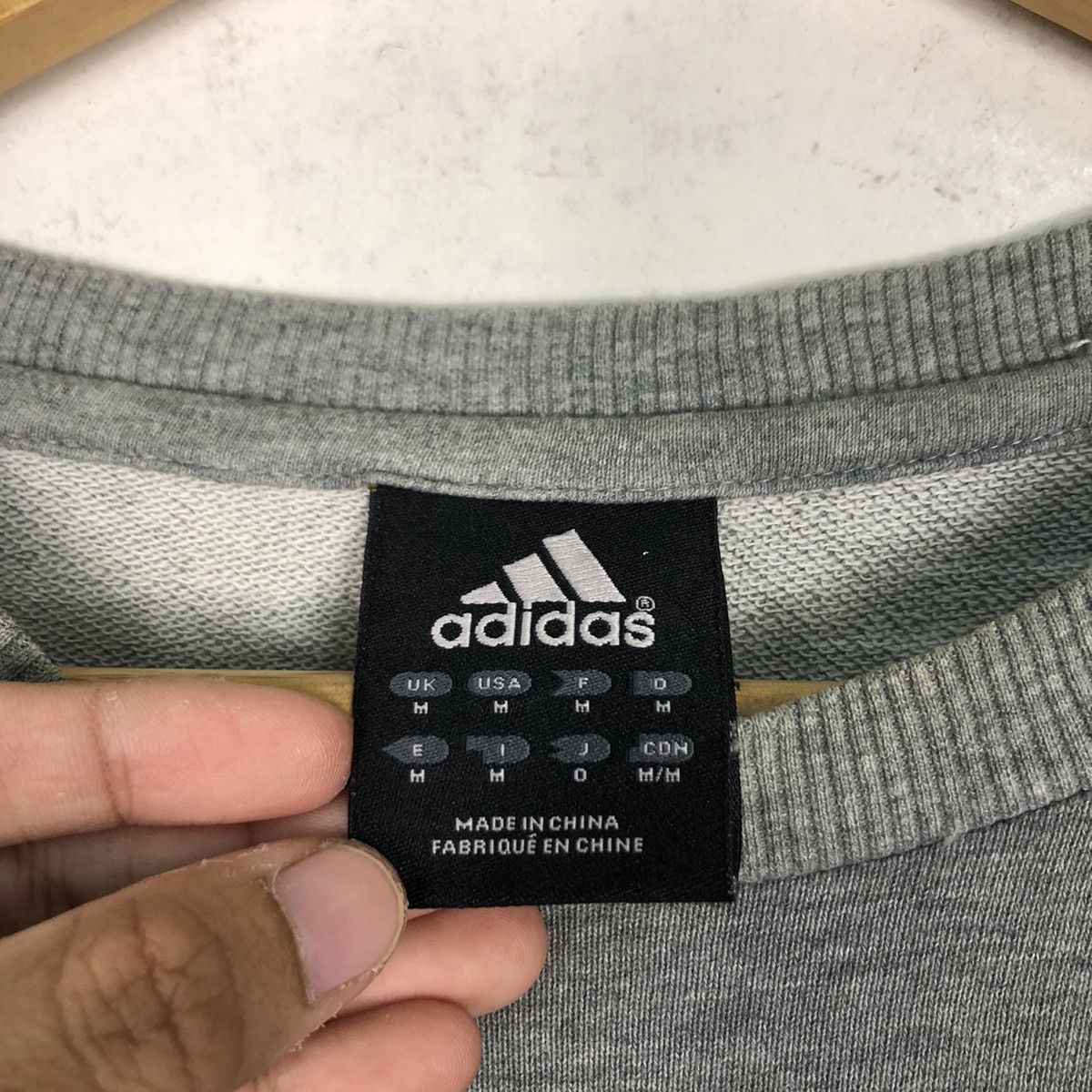 Adidas × Vintage Adidas Vintage Sweatshirt Streetwear Medium Size Size US M / EU 48-50 / 2 - 11 Thumbnail