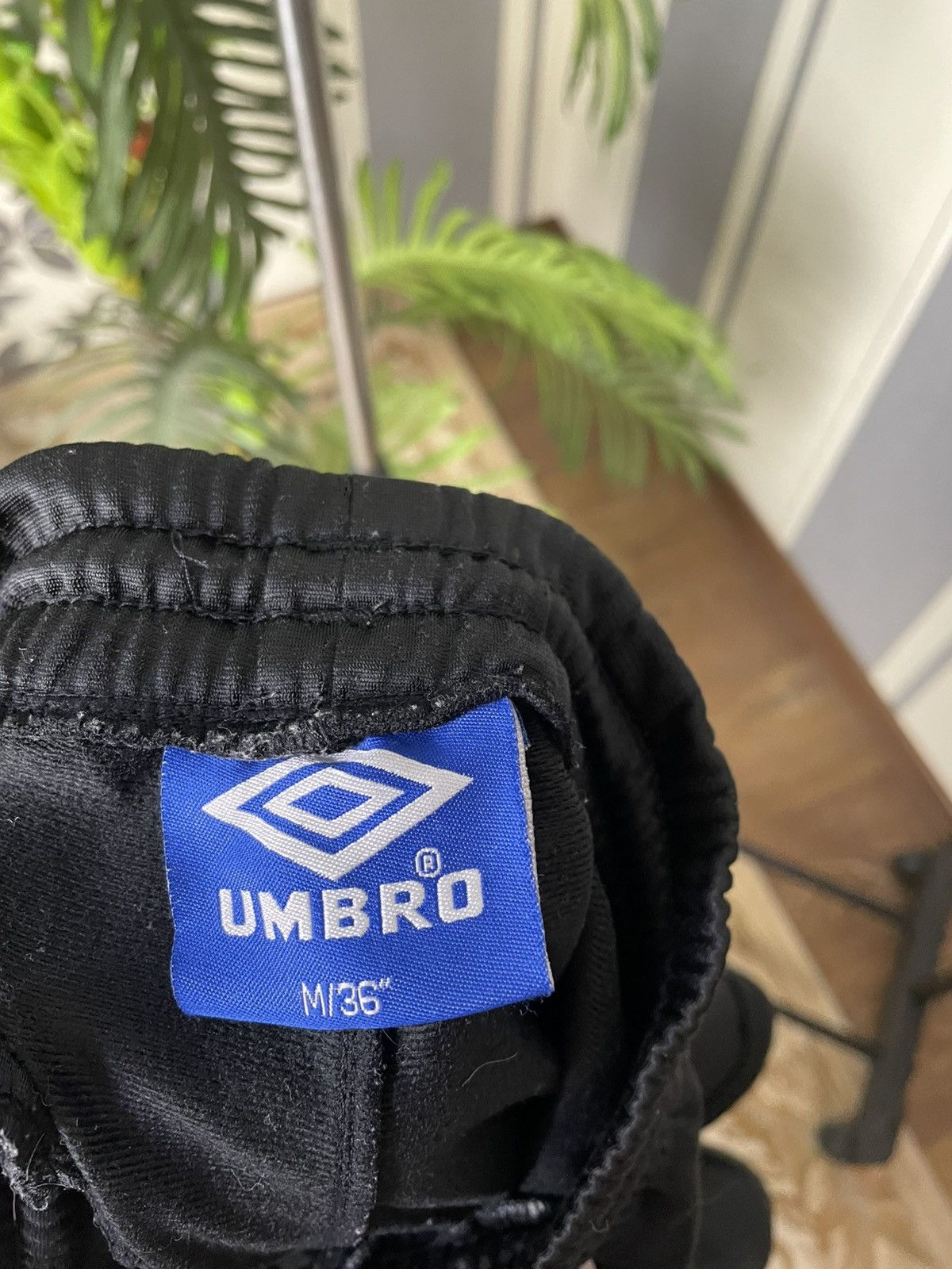 Umbro Vintage Umbro Soccer Shorts y2k Size M Size US 36 / EU 52 - 4 Thumbnail