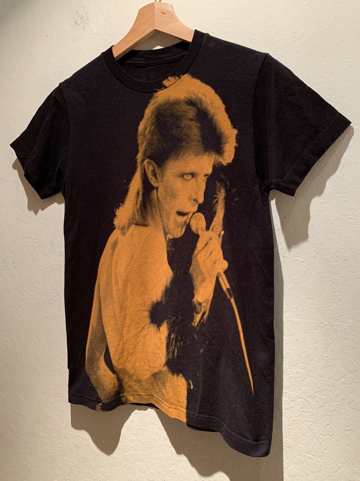 image of Art x Band Tees David Bowie Big Print Front Aop Band Music T-Shirt S in Black/Orange (Size Small)