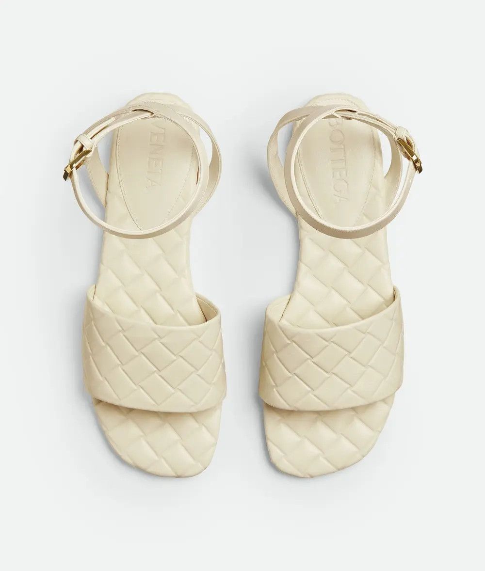 Bottega Veneta o1n1vont1125 Amy Flat Sandals in Ivory Size US 12 / IT 42 - 4 Thumbnail