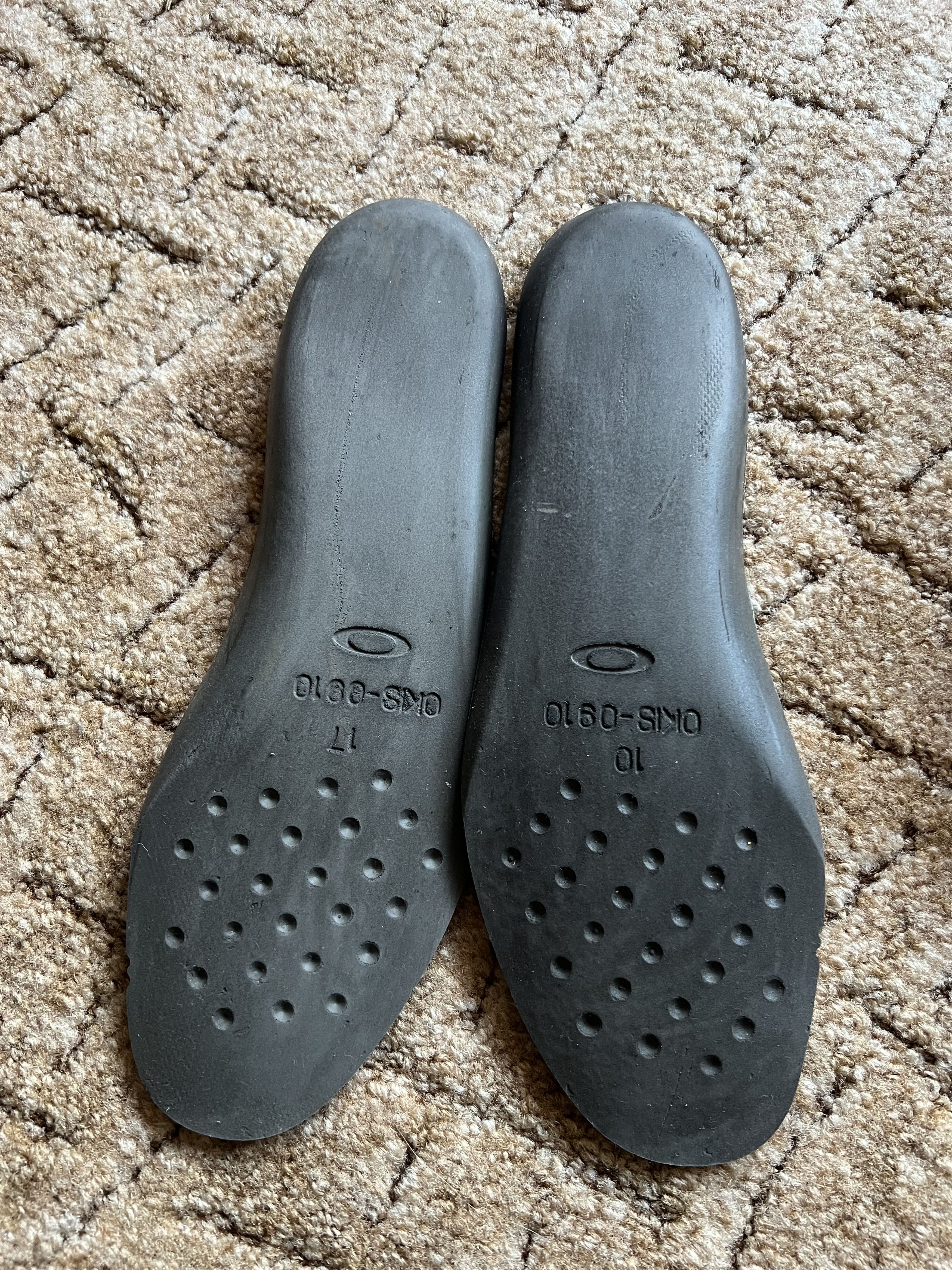 Oakley × Vintage Oakley Flesh Vintage Slip On Sneakers size 44 Eu US 10 Size US 10 / EU 43 - 22 Thumbnail