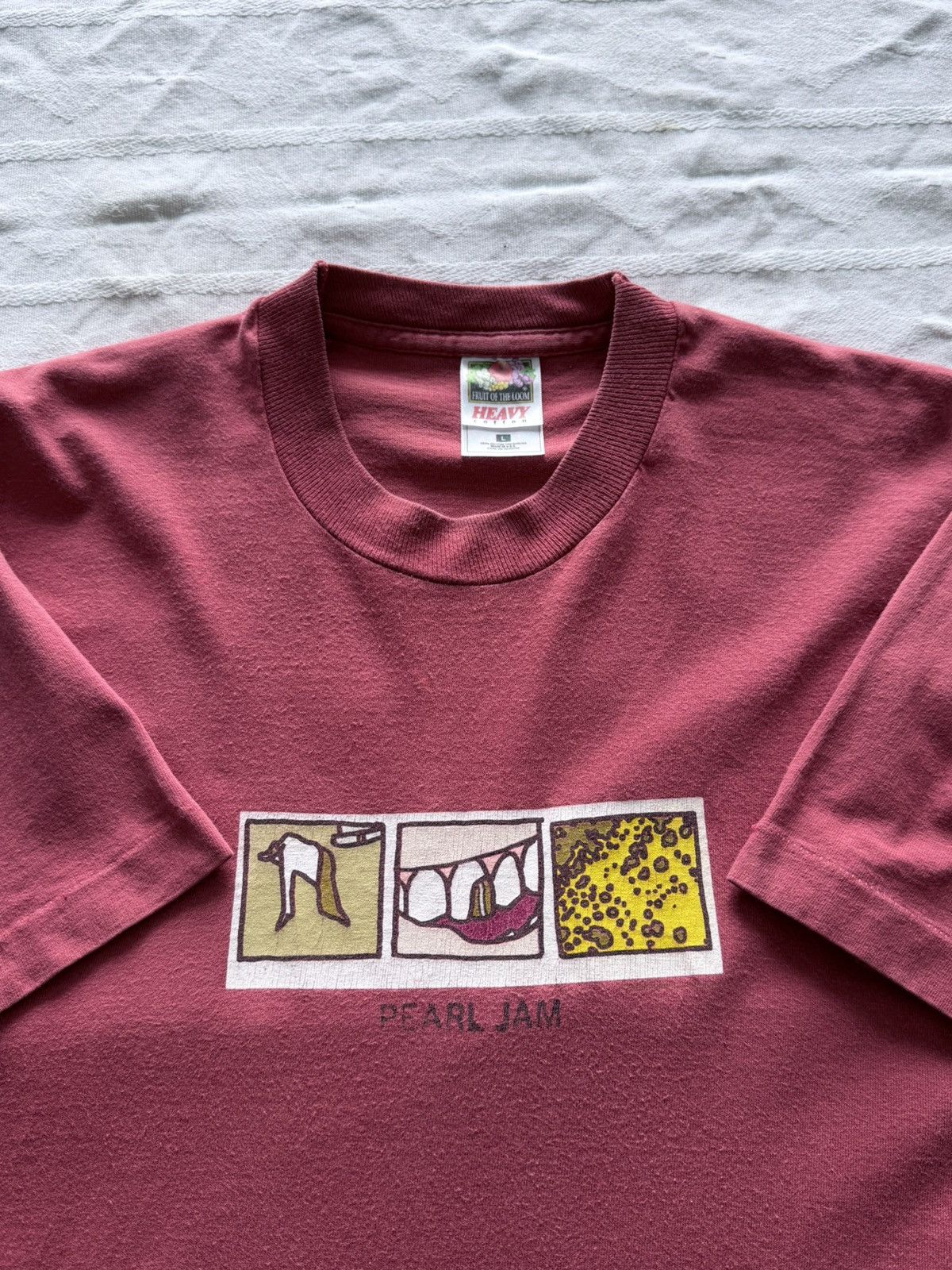 Band Tees Vintage 90s Pearl Jam Box Logo Tour T-Shirt Tee Size US L / EU 52-54 / 3 - 3 Thumbnail