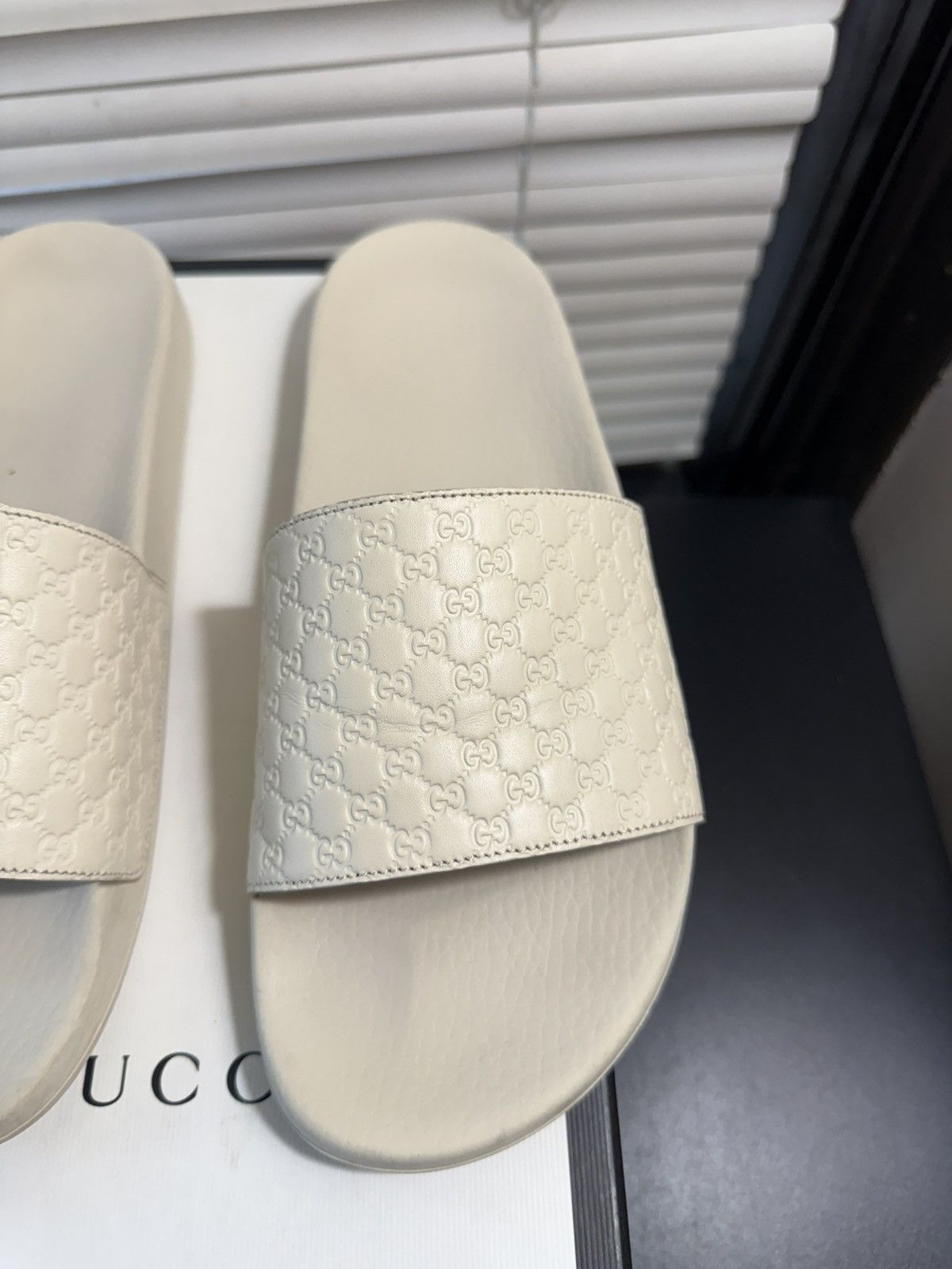 Gucci Gucci Microguccissima Slides Size 9 Clean Condo Size US 9 / EU 42 - 4 Thumbnail