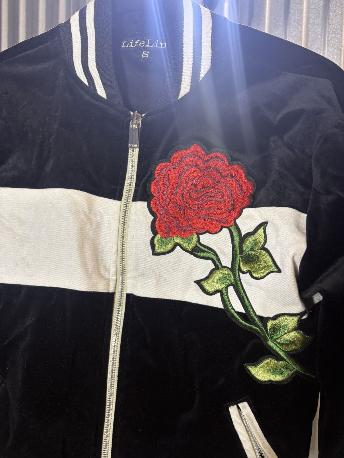 Other Lifeline black and white bomber jacket with rose embroidery Size S / US 4 / IT 40 - 8 Thumbnail