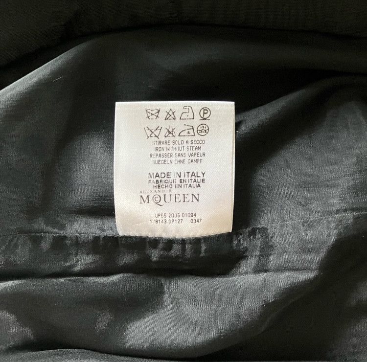 Alexander McQueen Alexander McQueen Textured Black Pencil Skirt Size 38" / US 16 / IT 52 - 8 Thumbnail