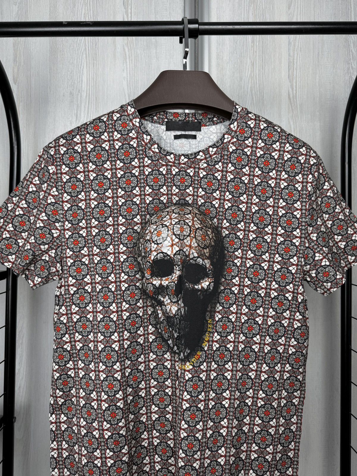 Alexander McQueen Alexander McQueen Rare Skull & Floral Graphic Design T-Shirt Size US M / EU 48-50 / 2 - 3 Thumbnail