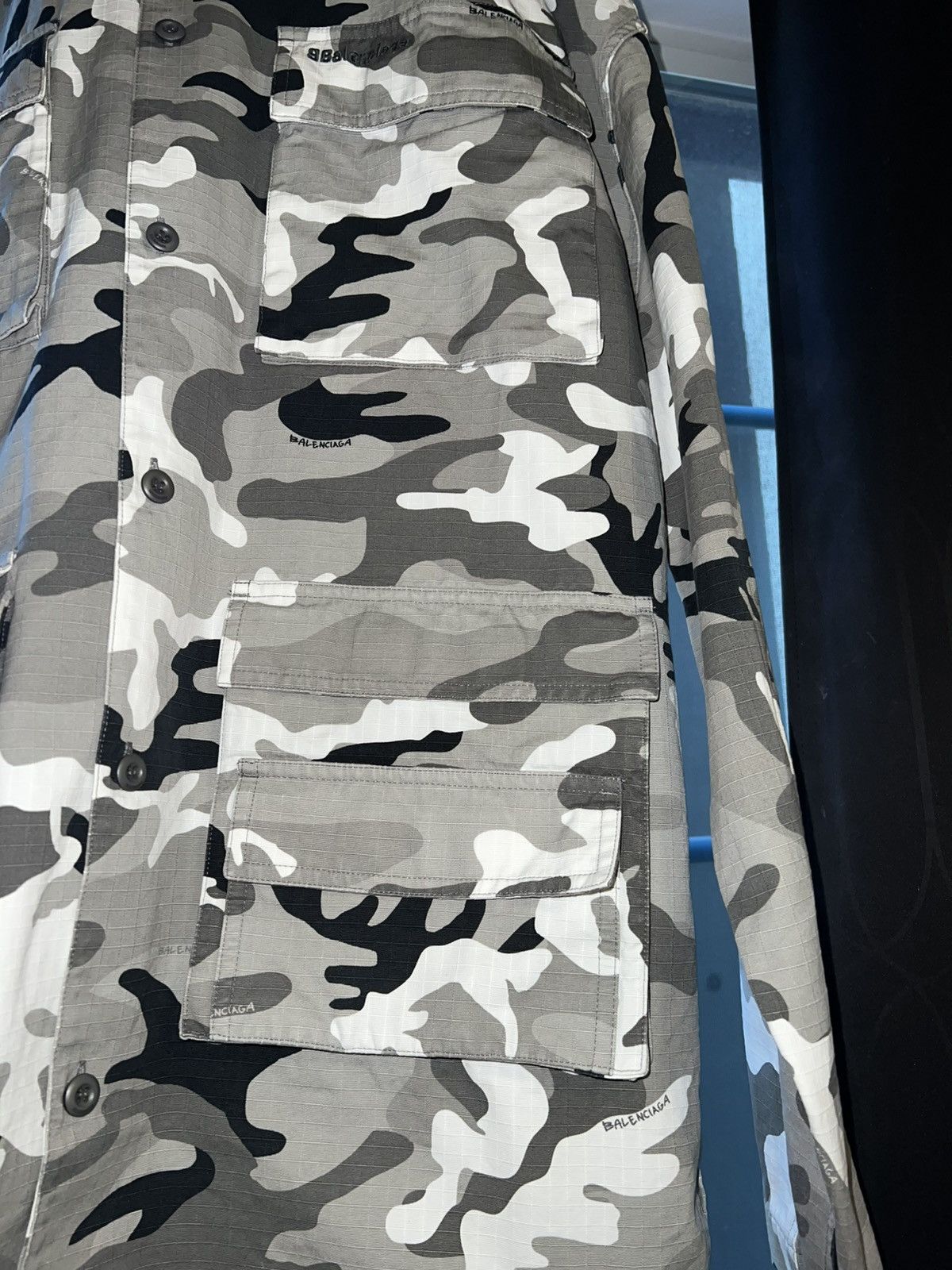 Balenciaga Balenciaga BNWT White Camo Button Up *FINAL DROP* Size US M / EU 48-50 / 2 - 4 Thumbnail